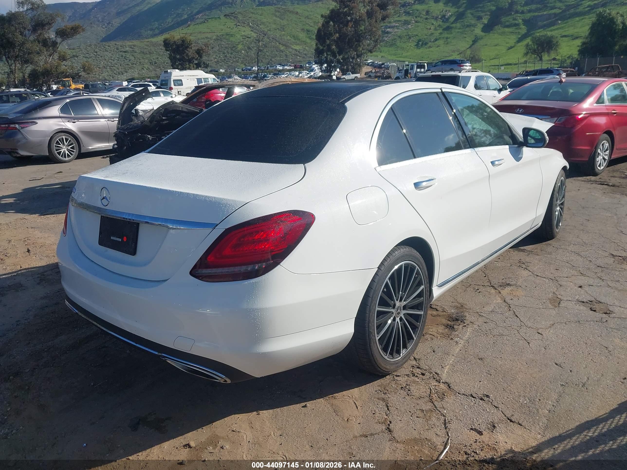 MERCEDES-BENZ C image 4