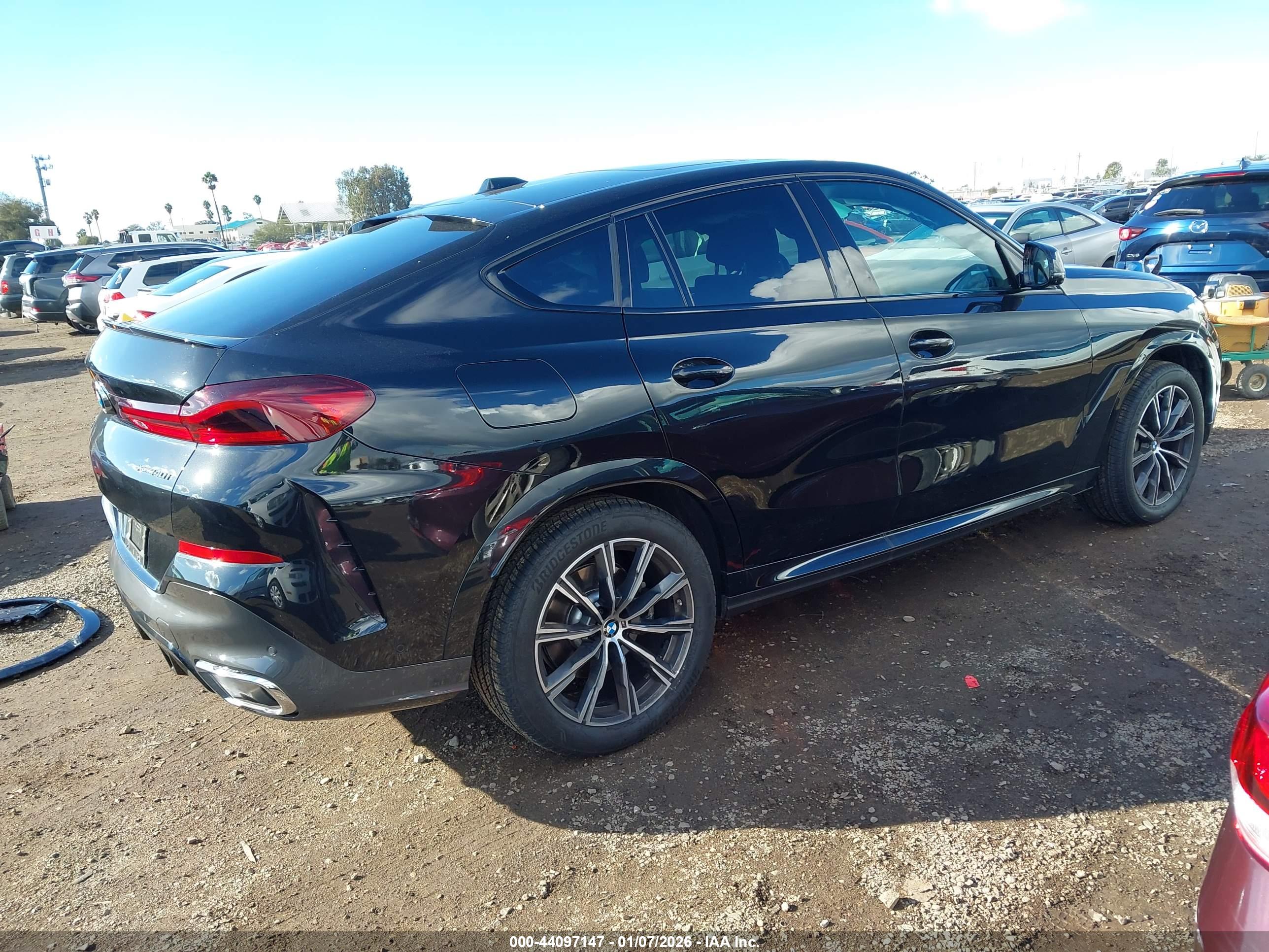 BMW X6 image 4