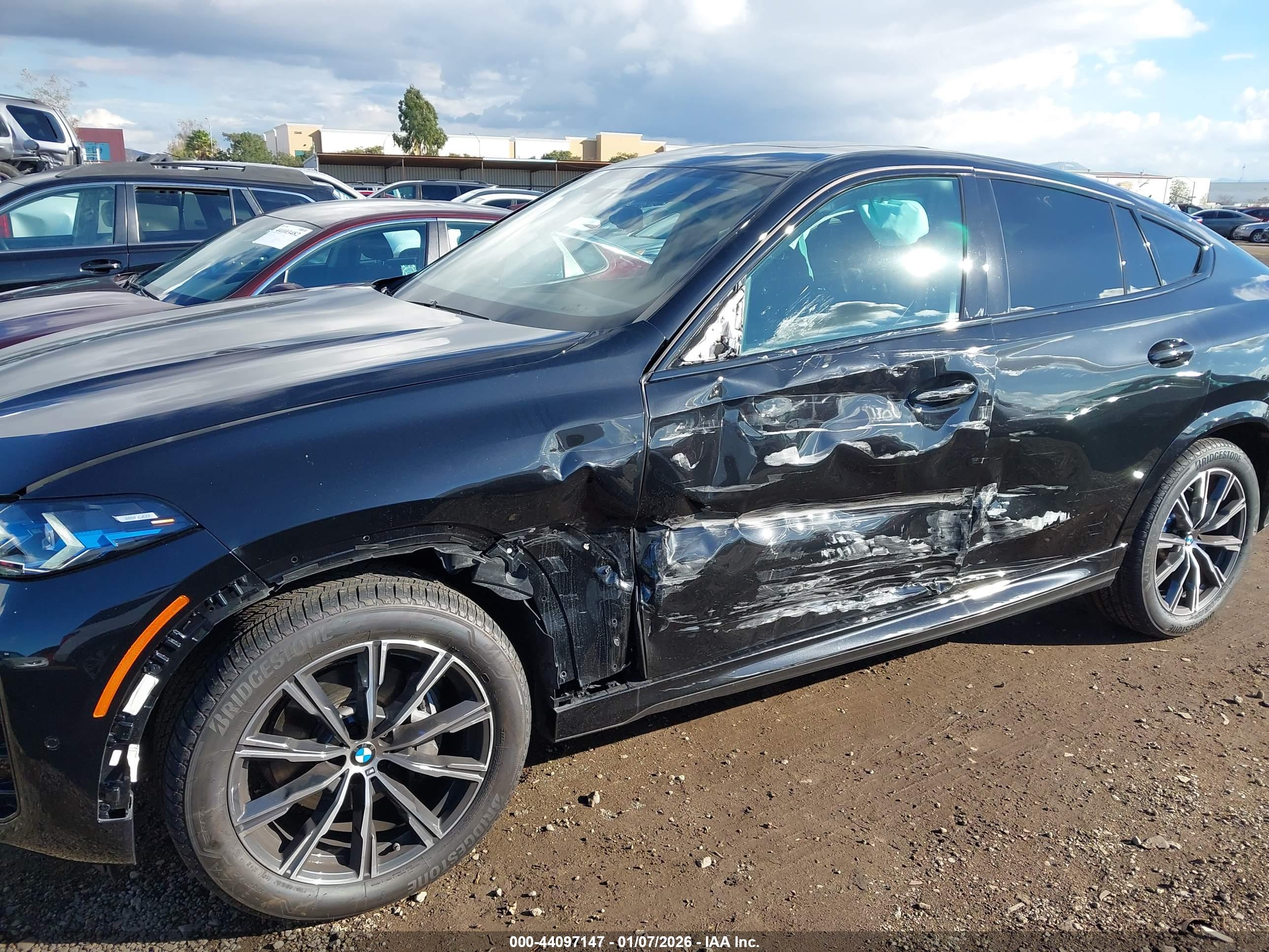 BMW X6 image 6