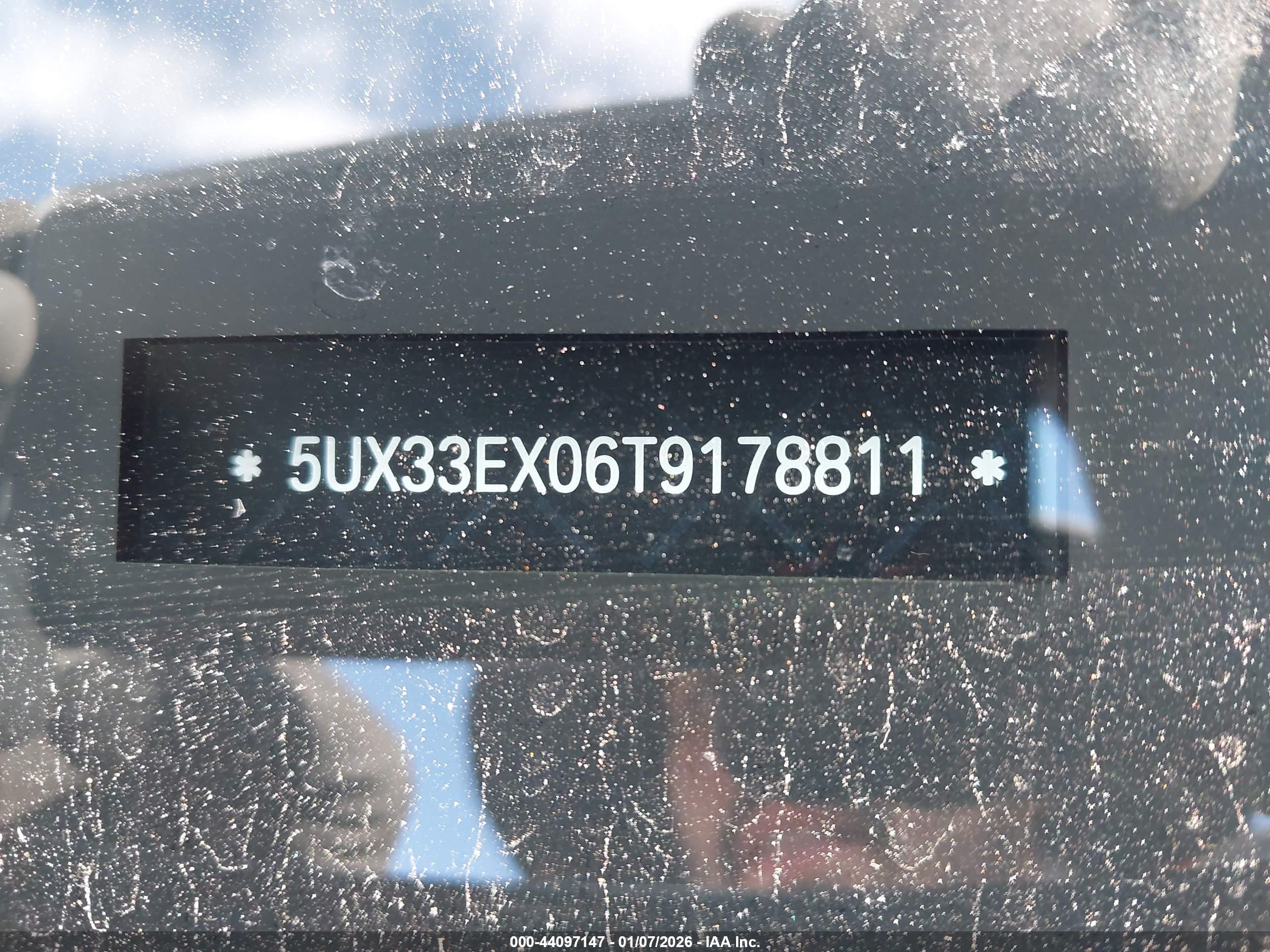 BMW X6 image 9