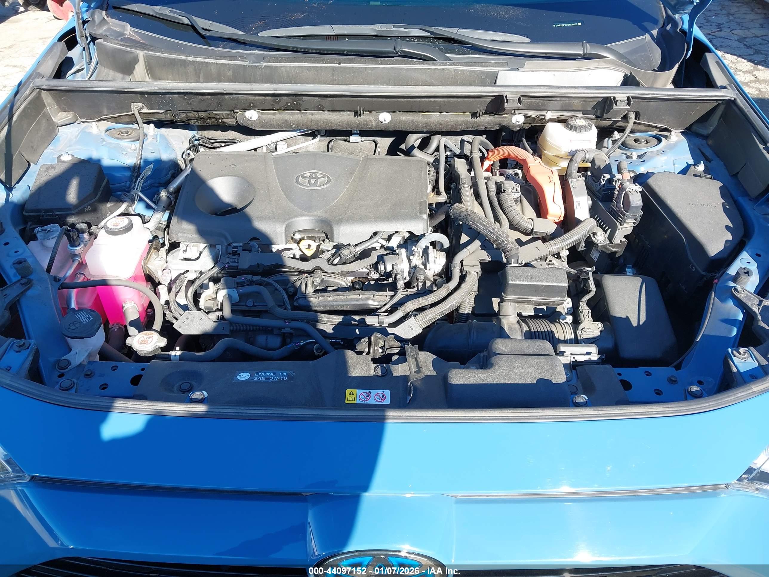TOYOTA RAV4 image 10