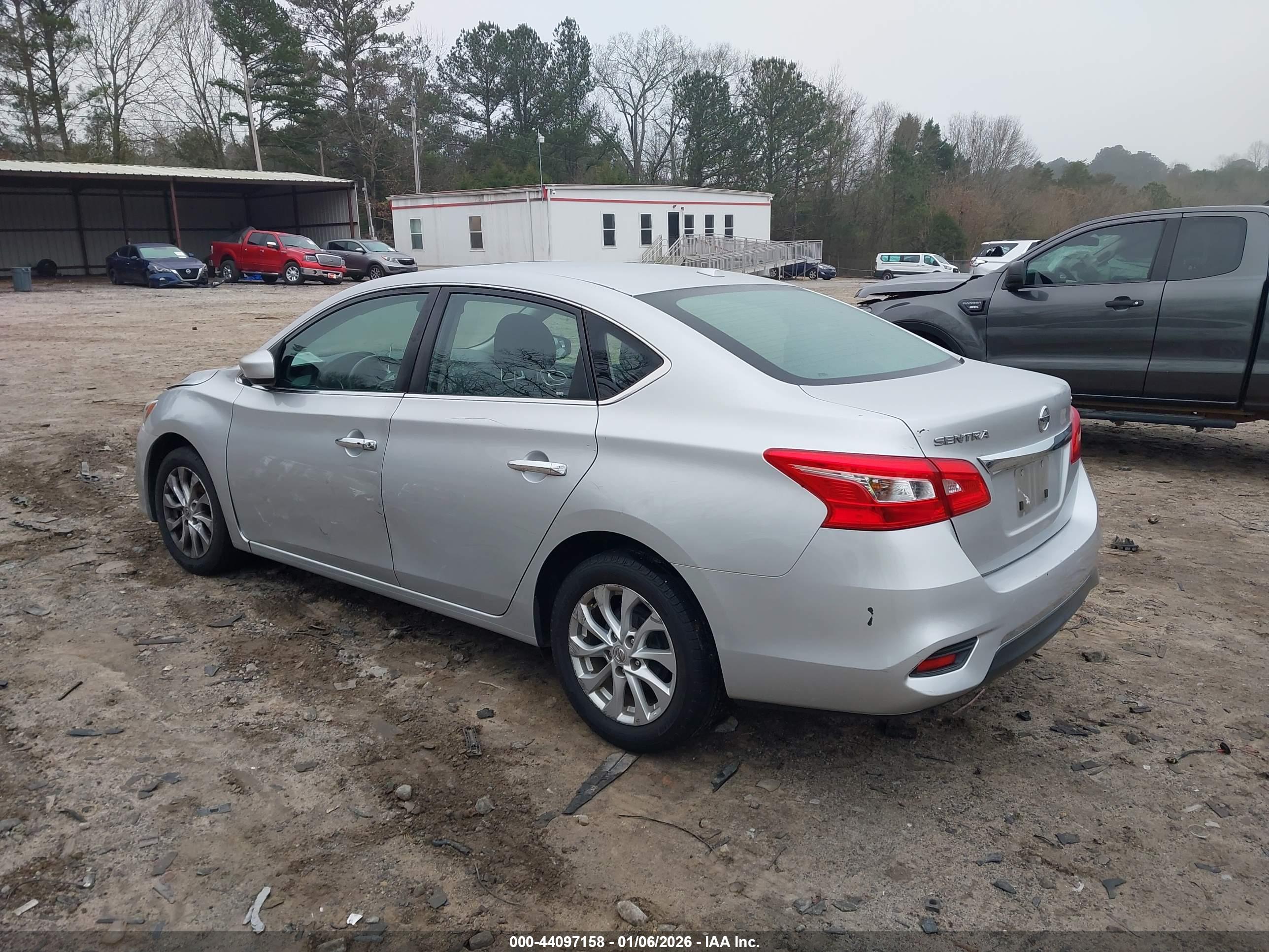 NISSAN SENTRA image 3