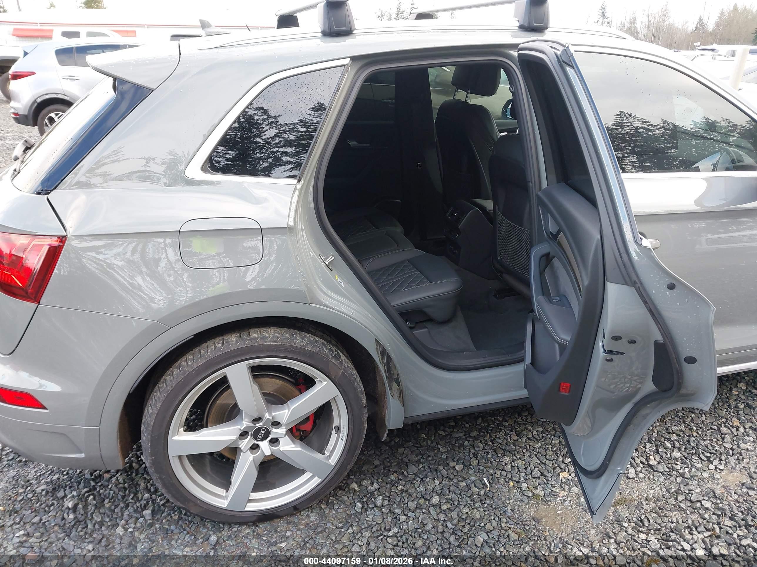 AUDI SQ5 image 8