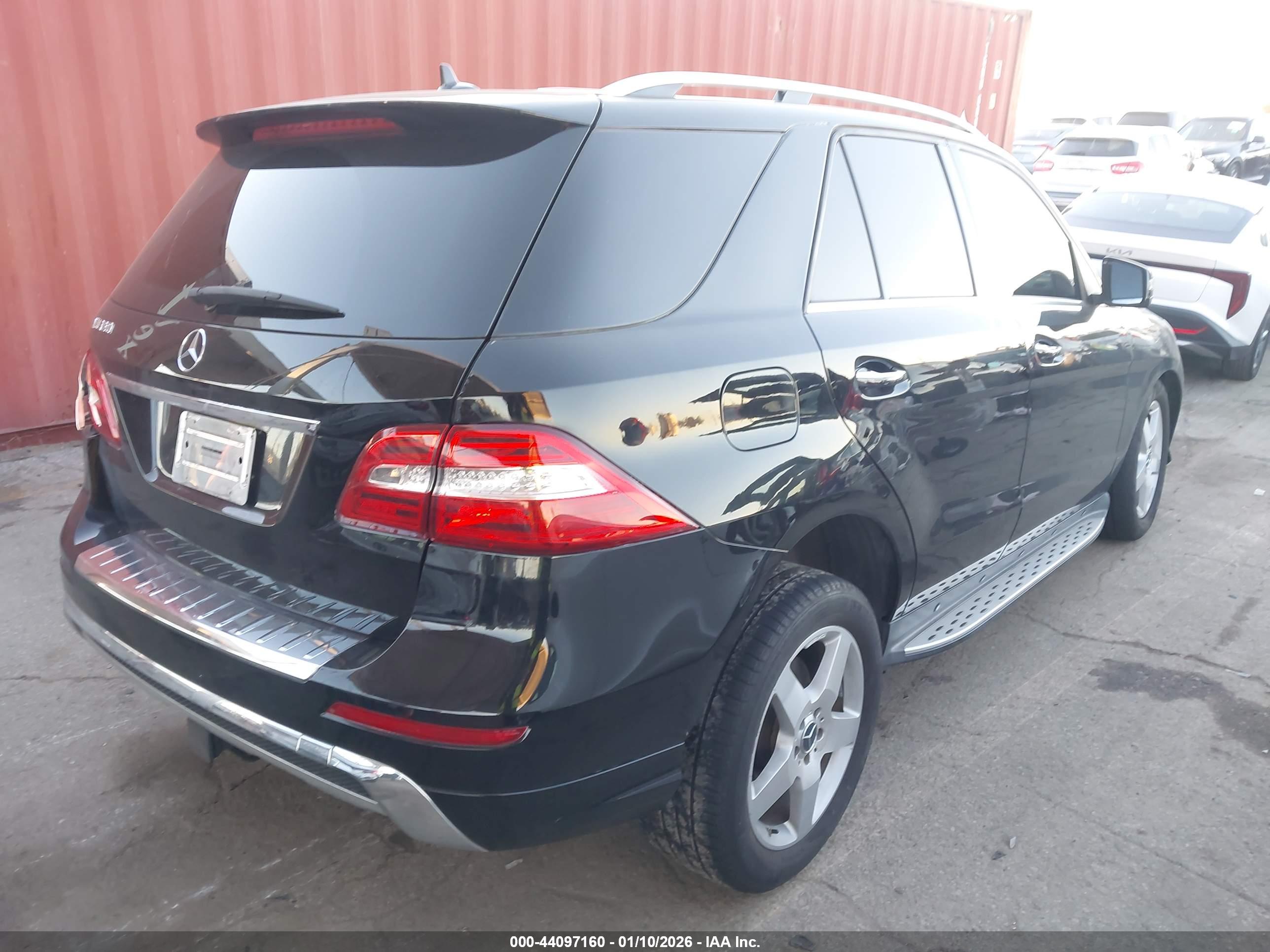 MERCEDES-BENZ ML image 4