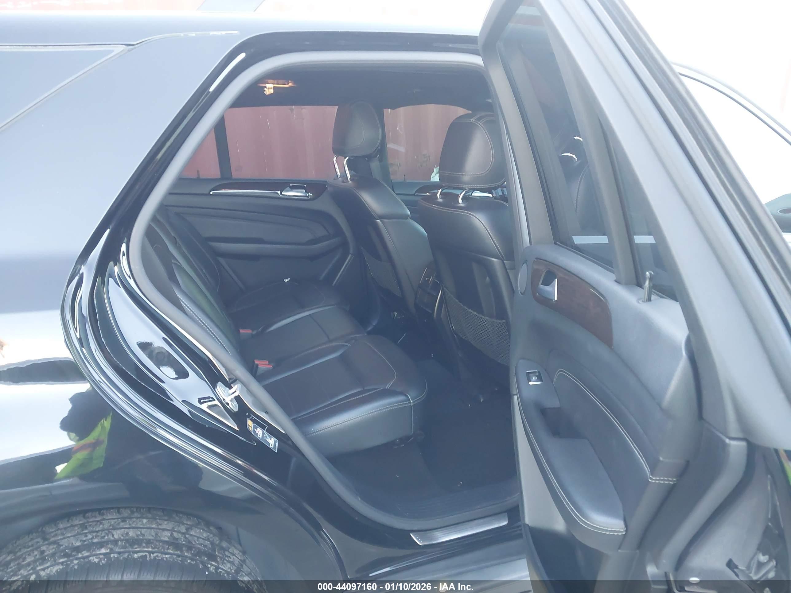 MERCEDES-BENZ ML image 8