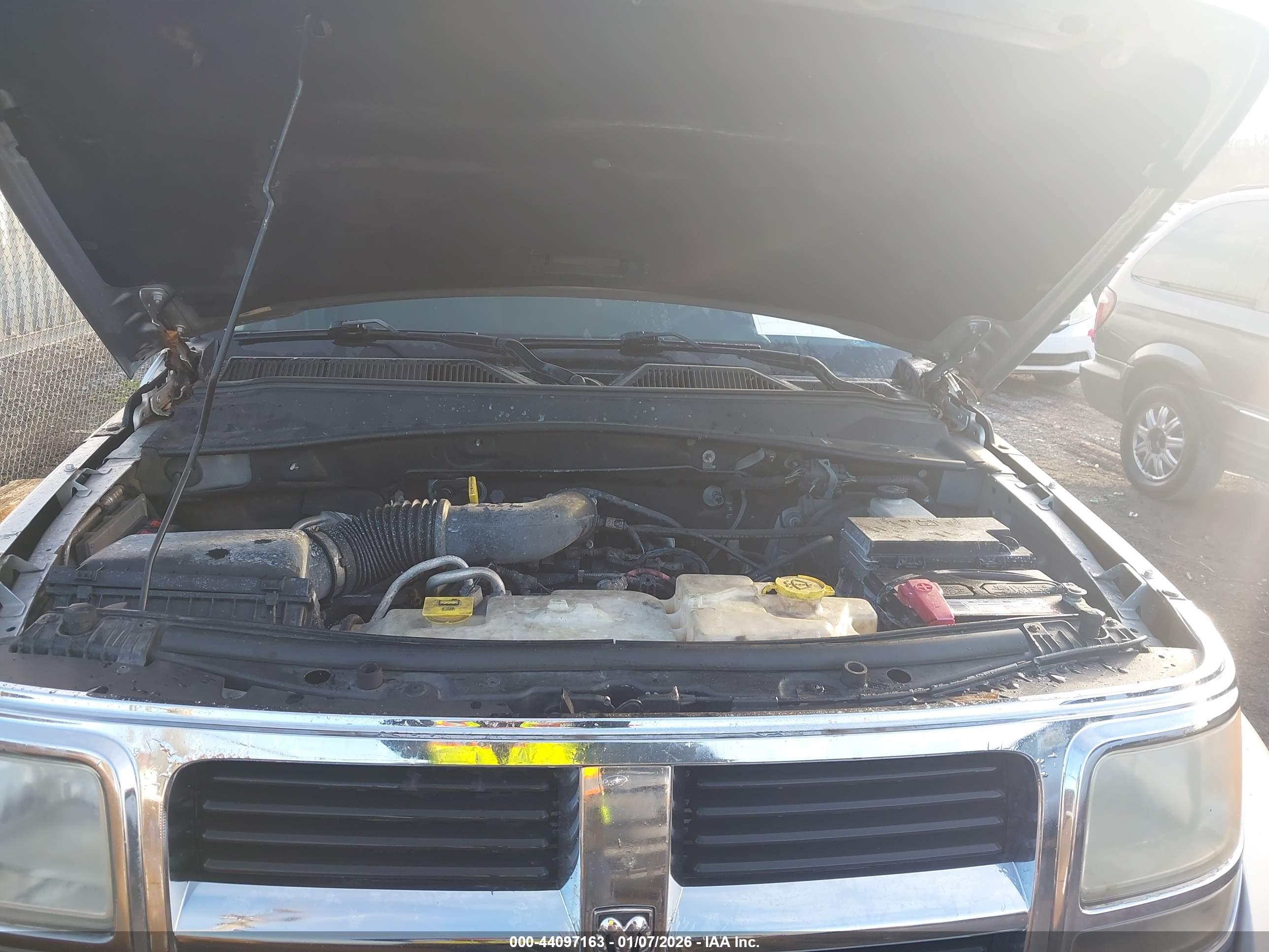 DODGE NITRO image 10