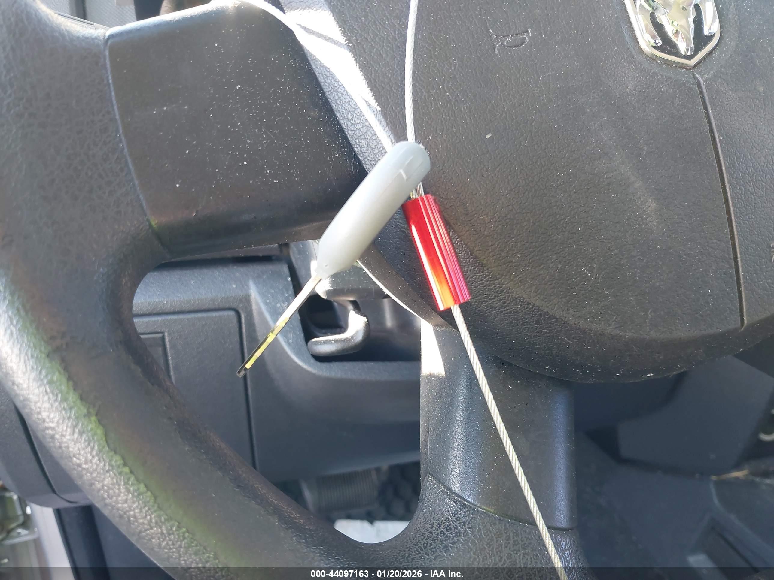 DODGE NITRO image 11