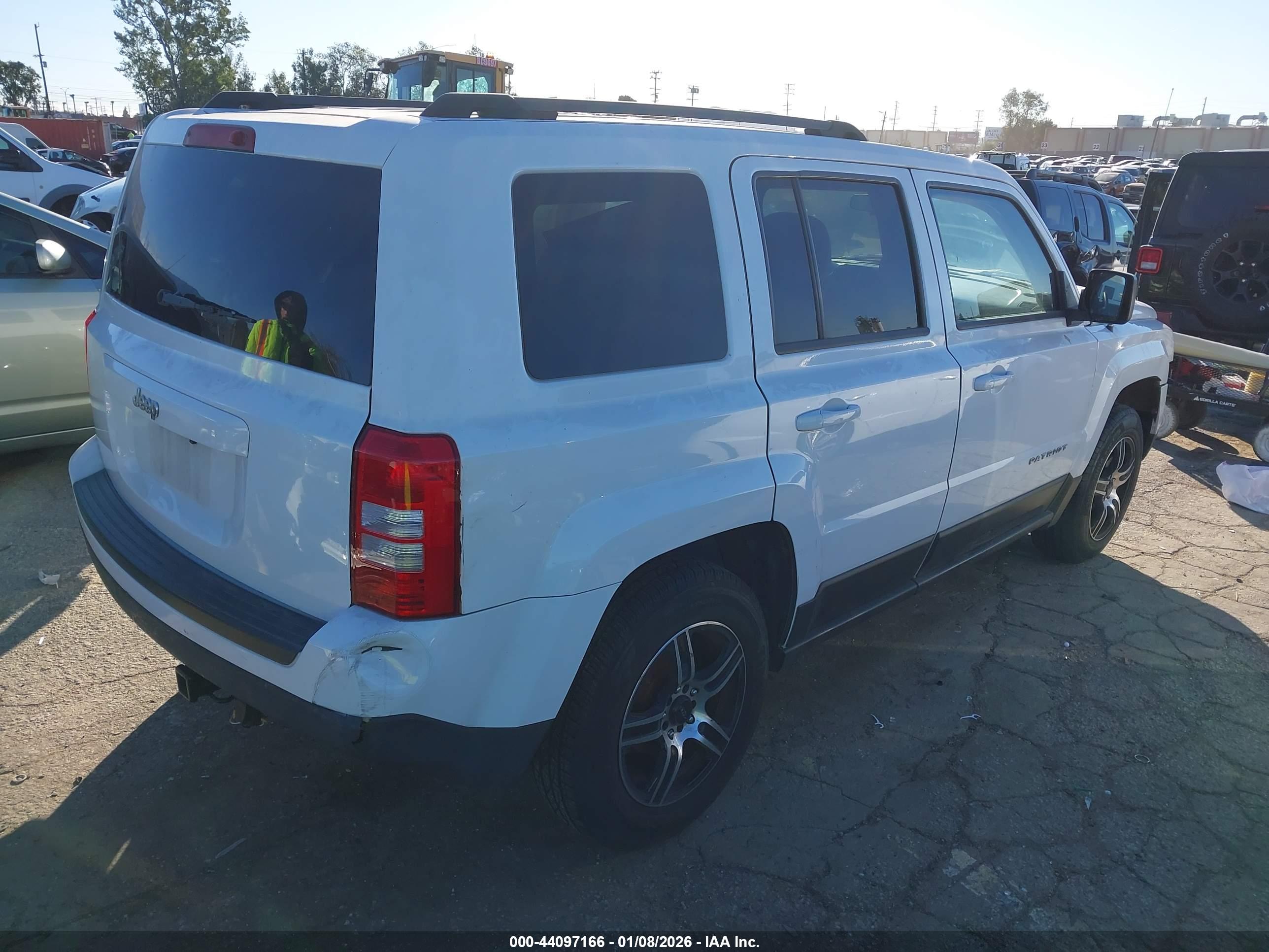 JEEP PATRIOT image 4
