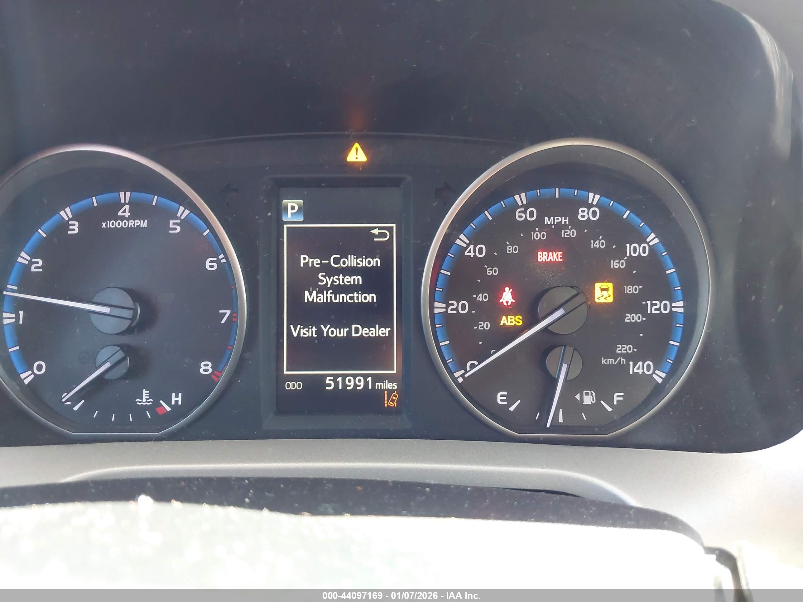 TOYOTA RAV4 image 7