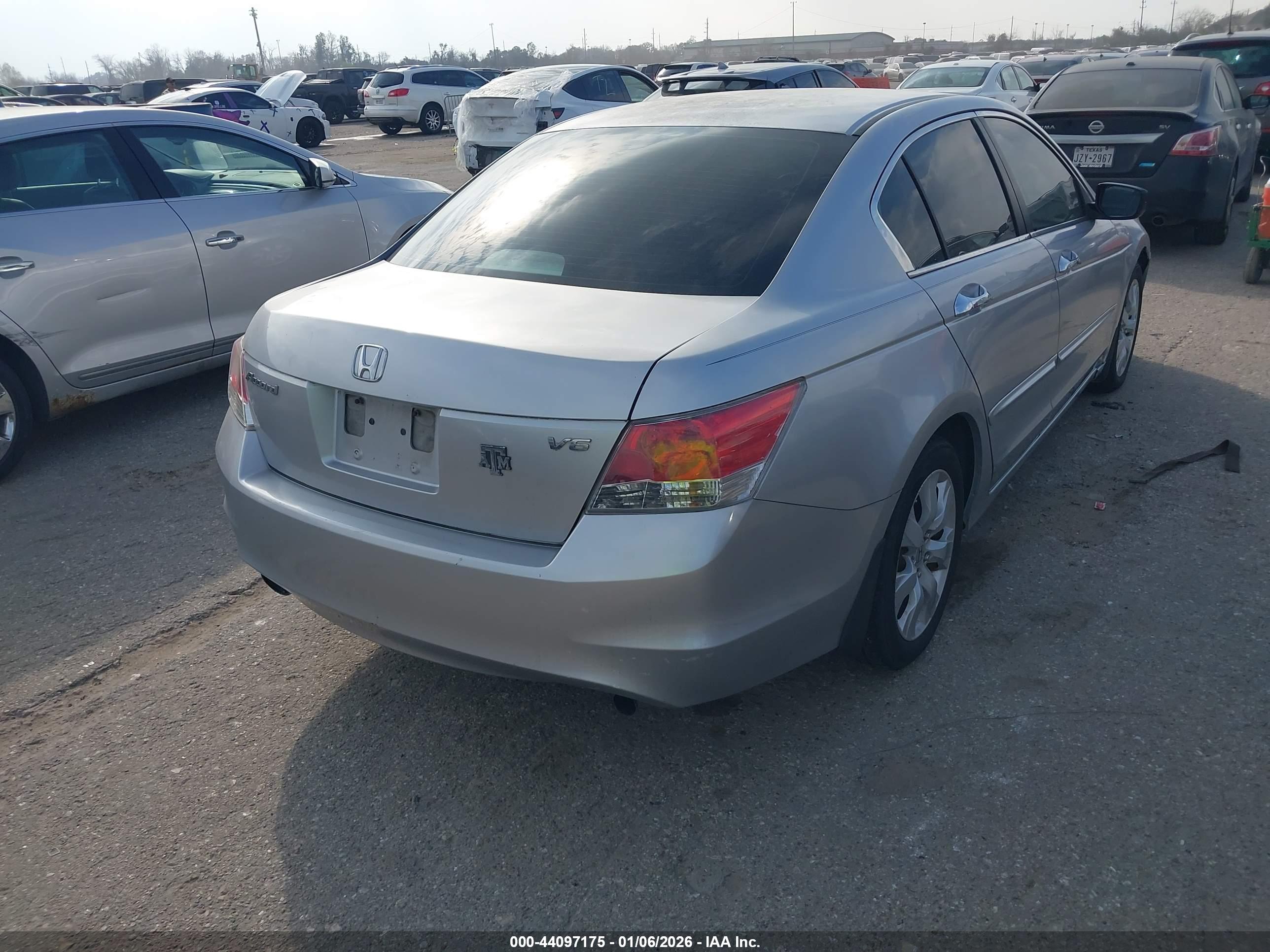 HONDA ACCORD image 4