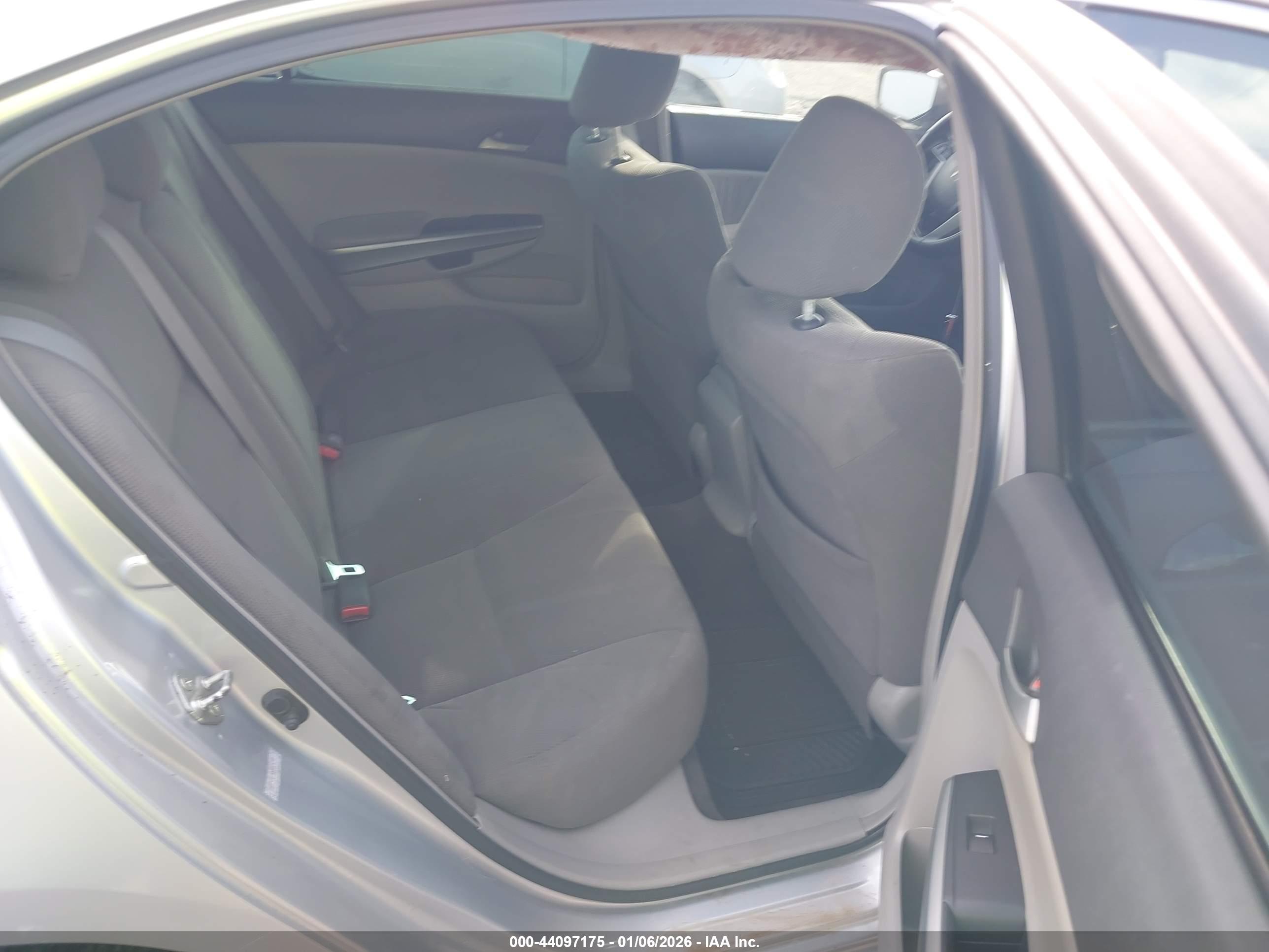 HONDA ACCORD image 8