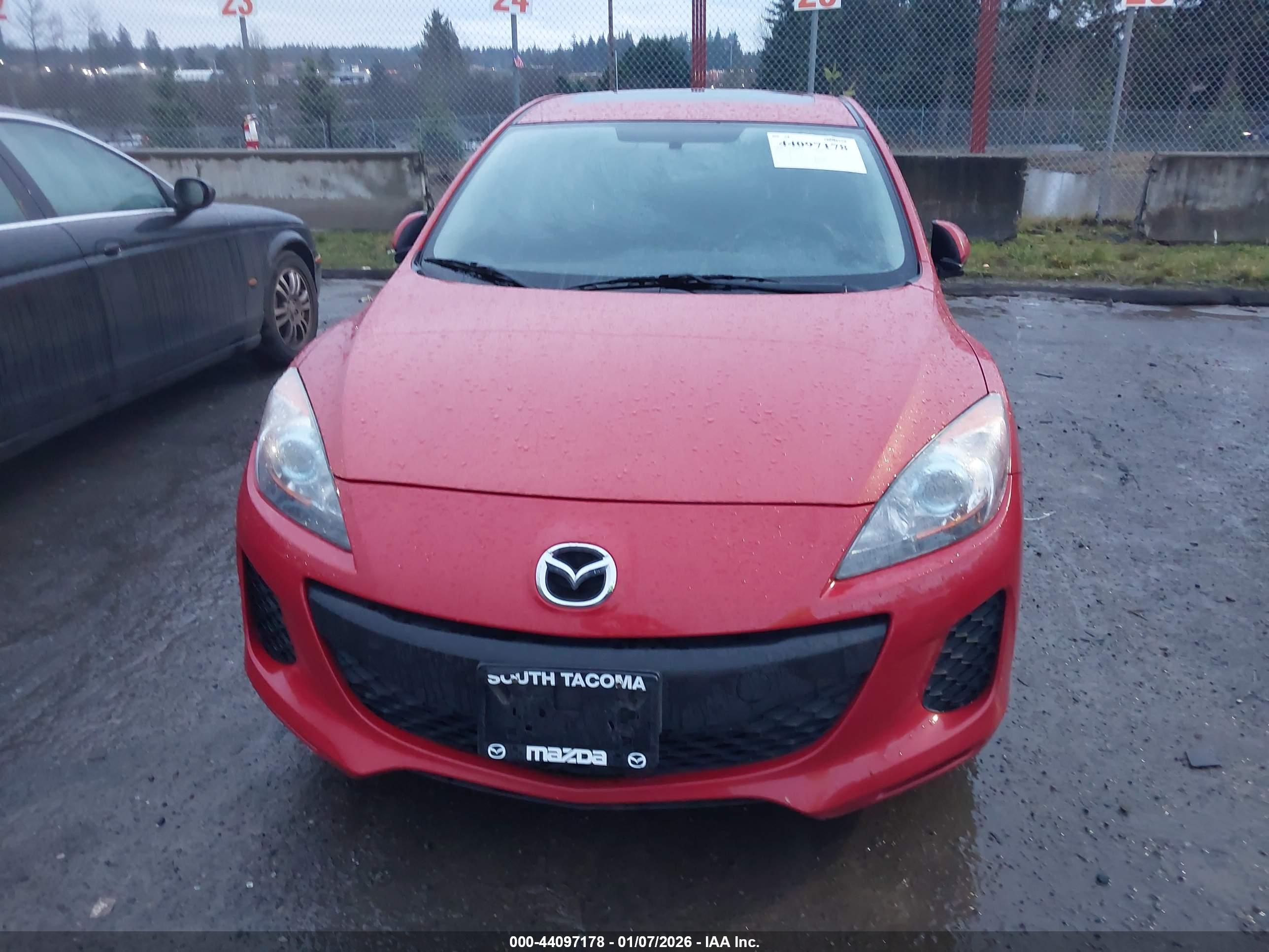 MAZDA MAZDA3 image 6