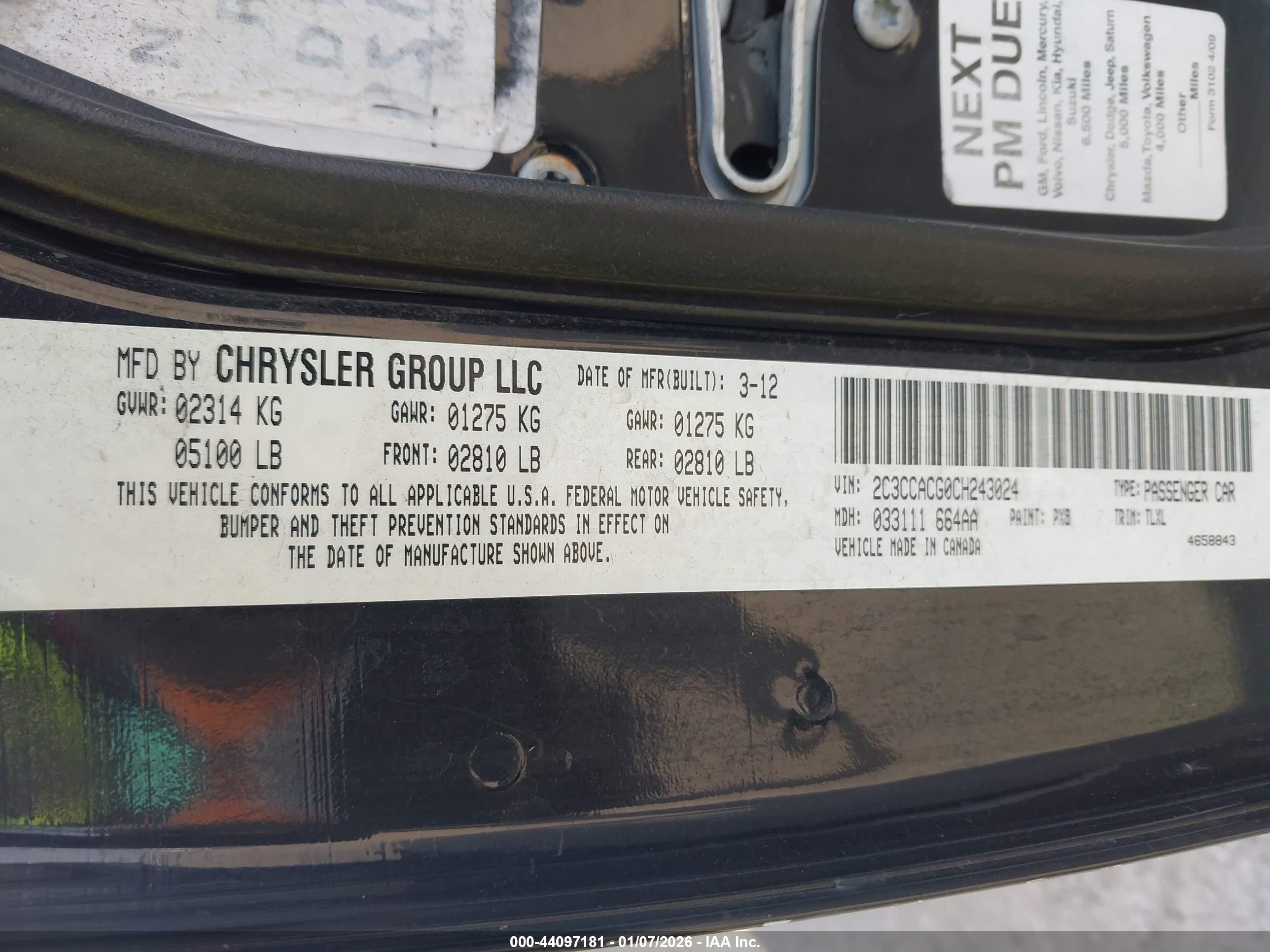 CHRYSLER 300 image 9