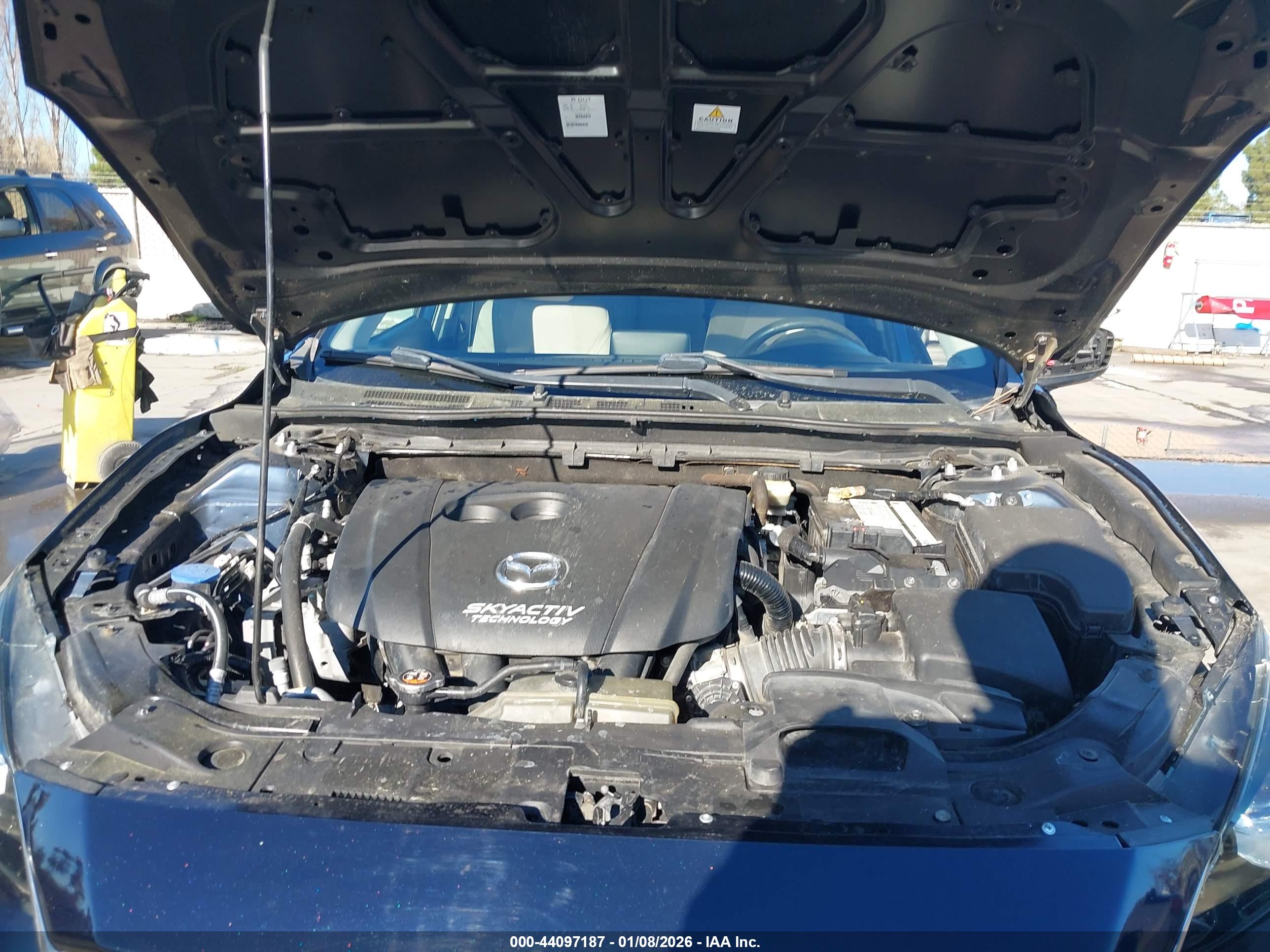 MAZDA MAZDA3 image 10