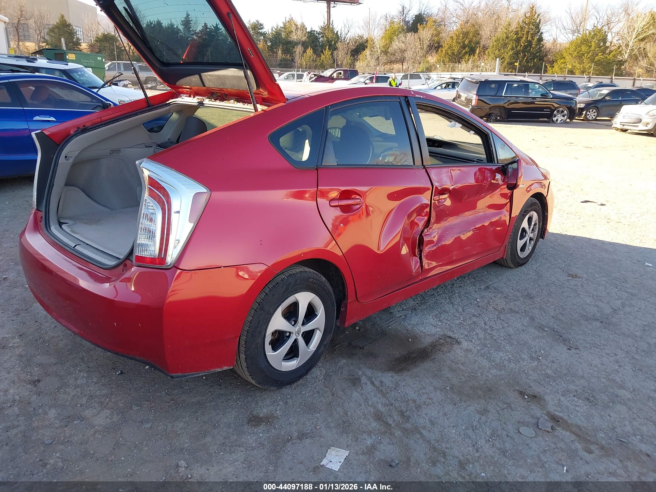 TOYOTA PRIUS image 4