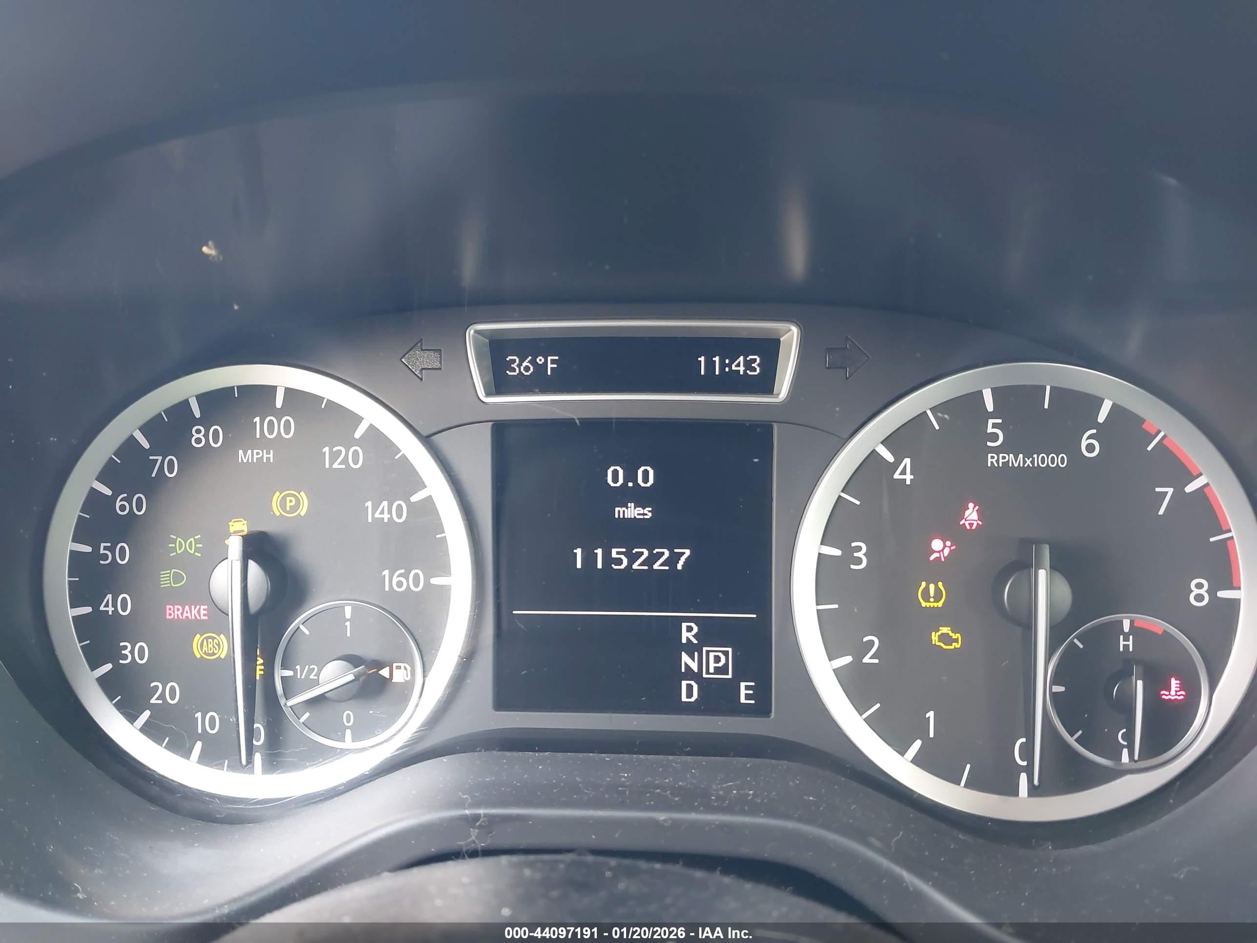 INFINITI QX30 image 7