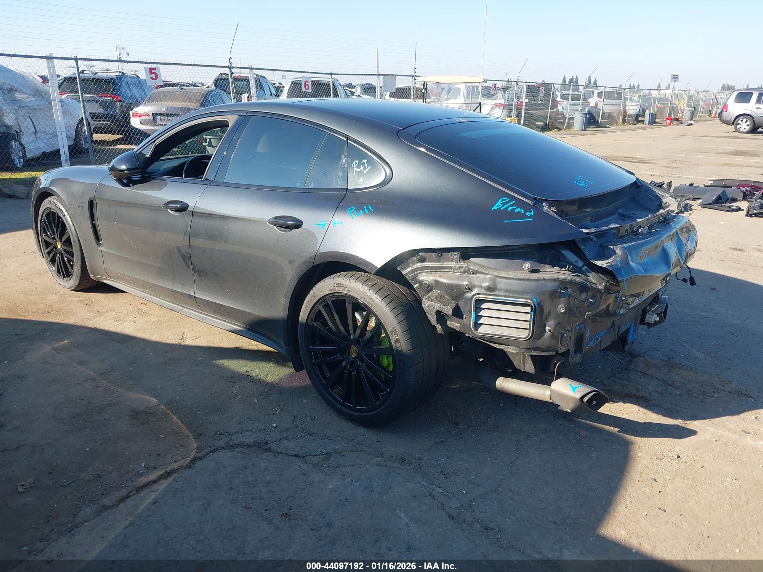 PORSCHE PANAMERA image 3
