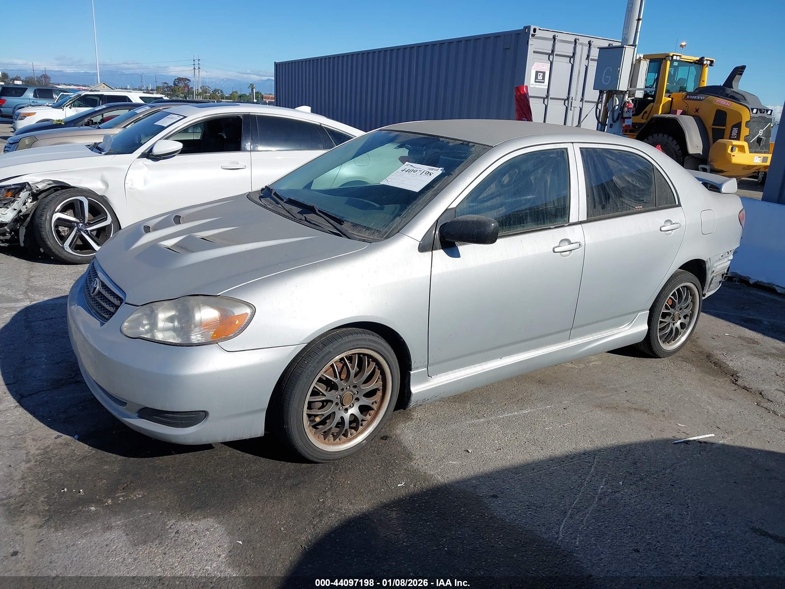 TOYOTA COROLLA image 2