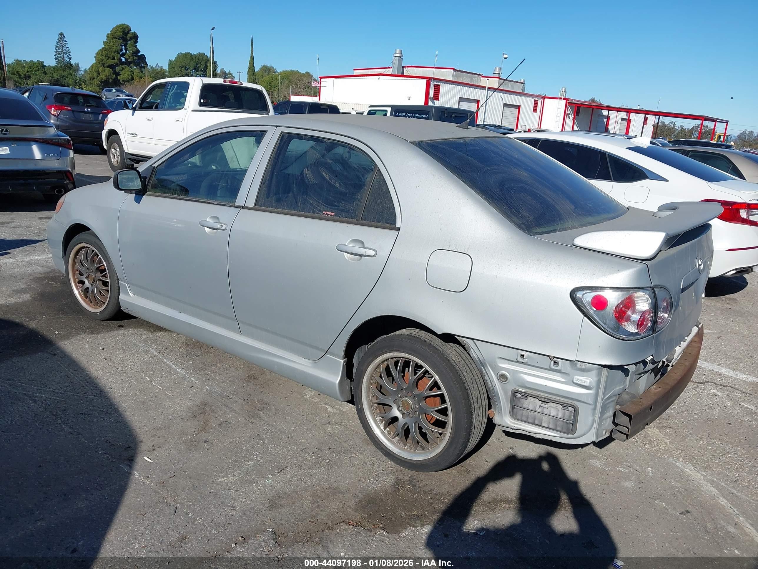 TOYOTA COROLLA image 3