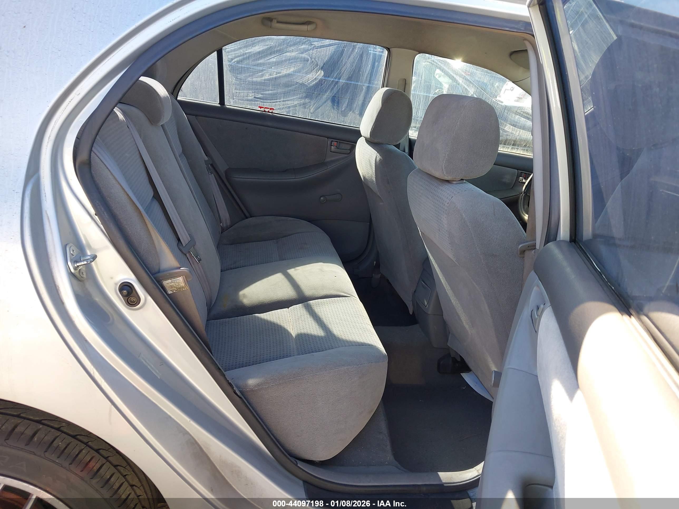 TOYOTA COROLLA image 8