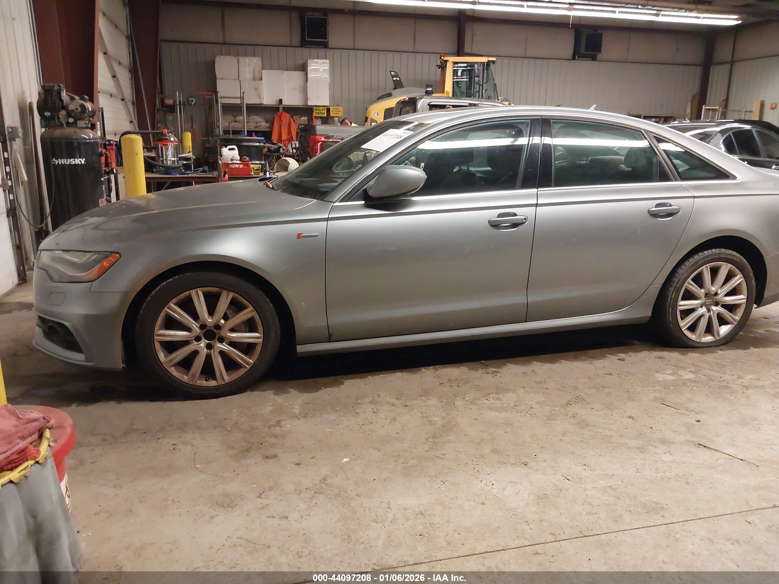 AUDI A6 image 2