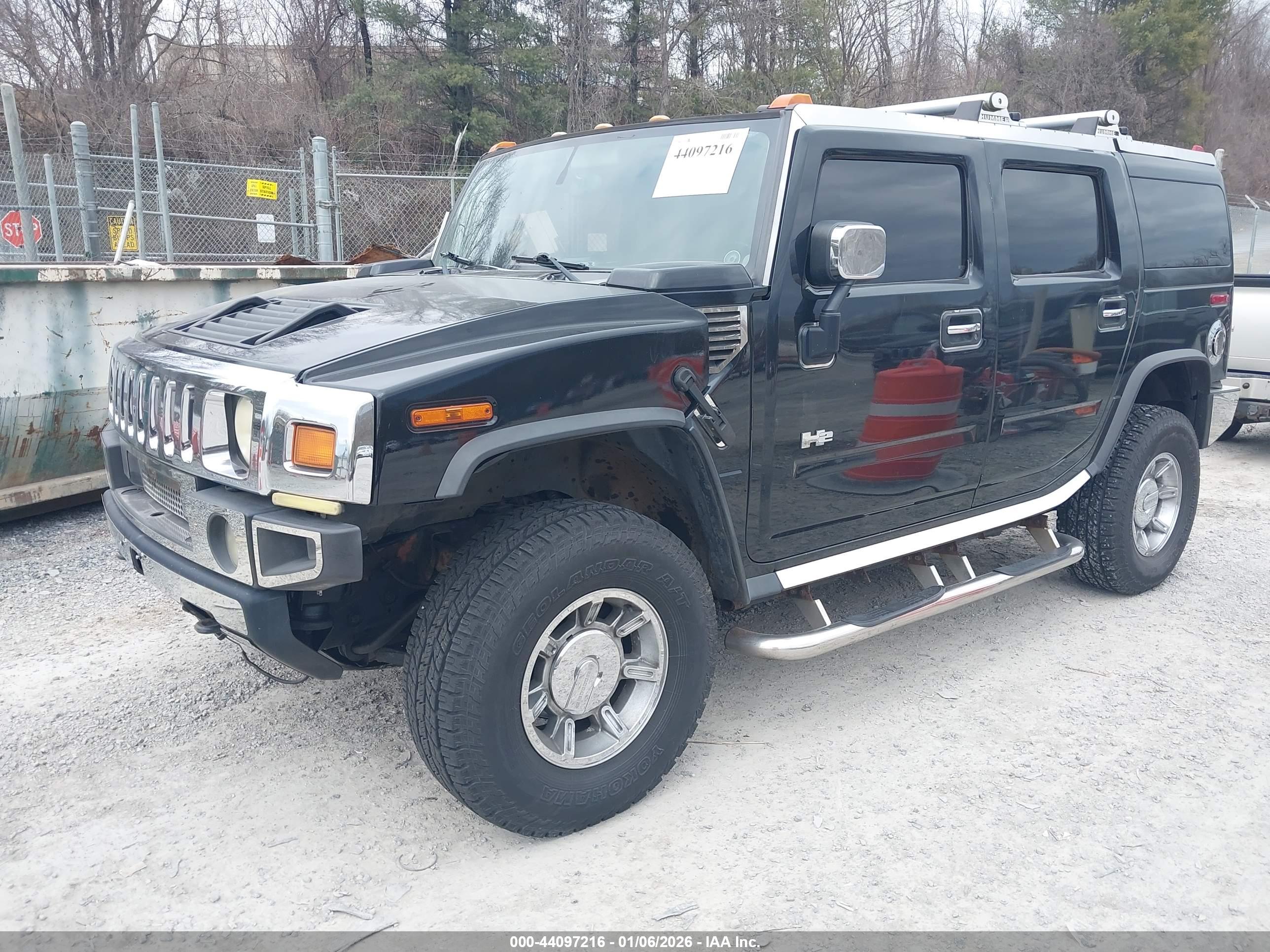 HUMMER H2 image 2