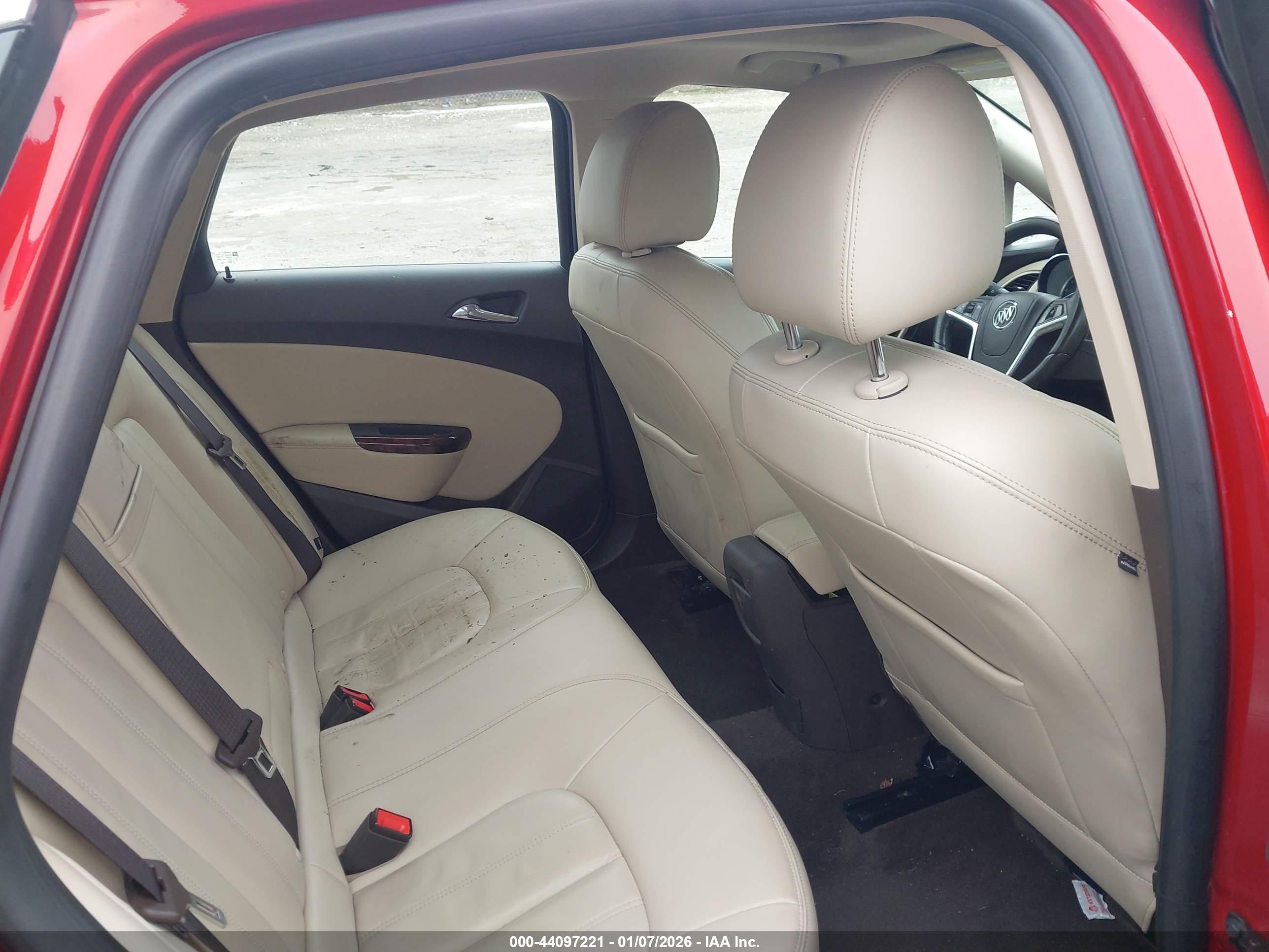 BUICK VERANO image 8