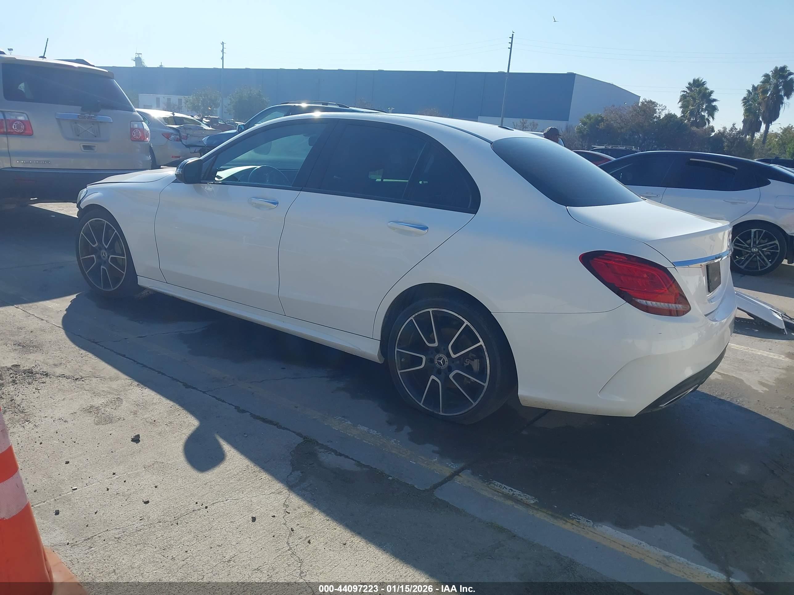 MERCEDES-BENZ C image 3