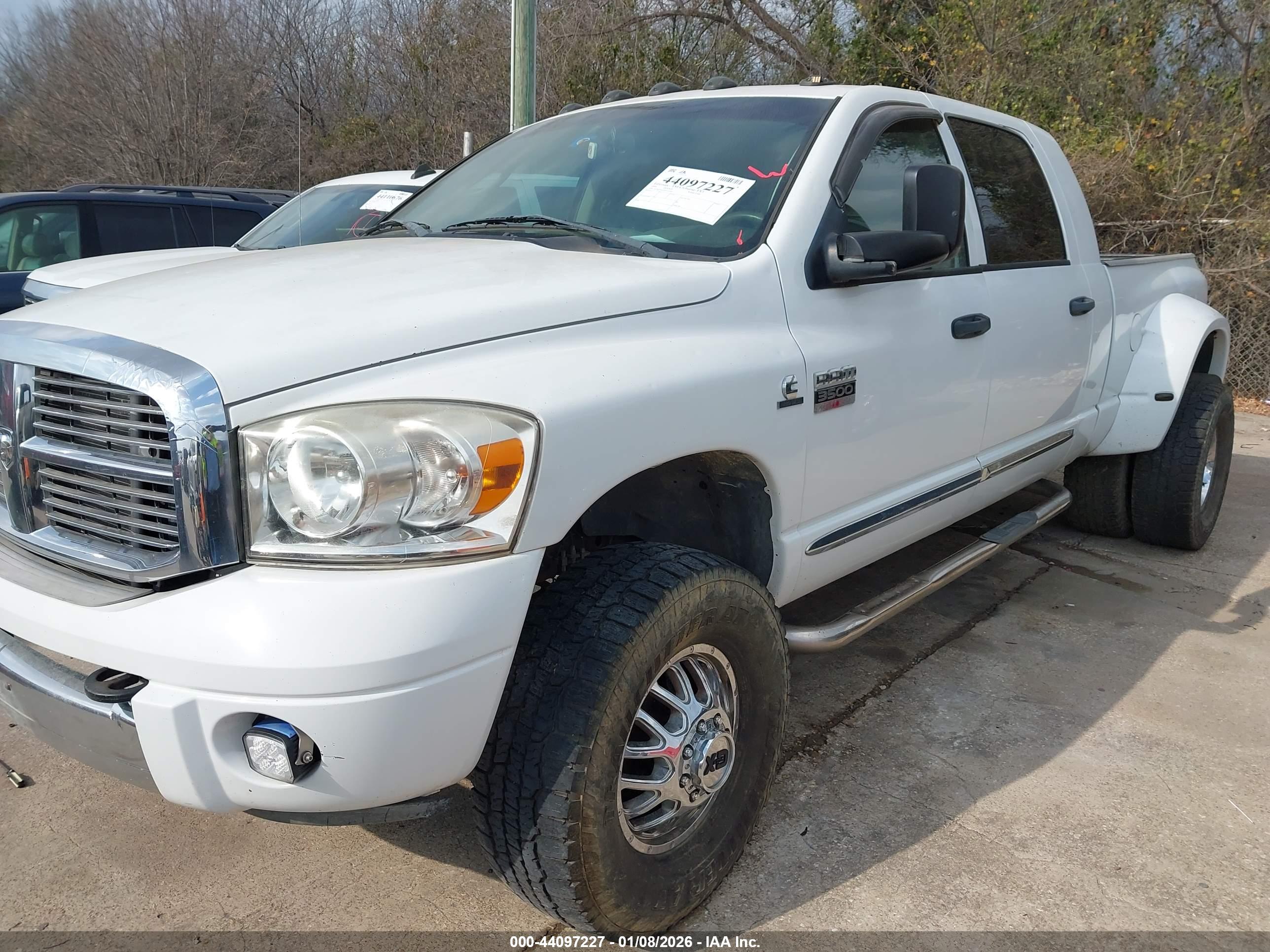 DODGE RAM image 2
