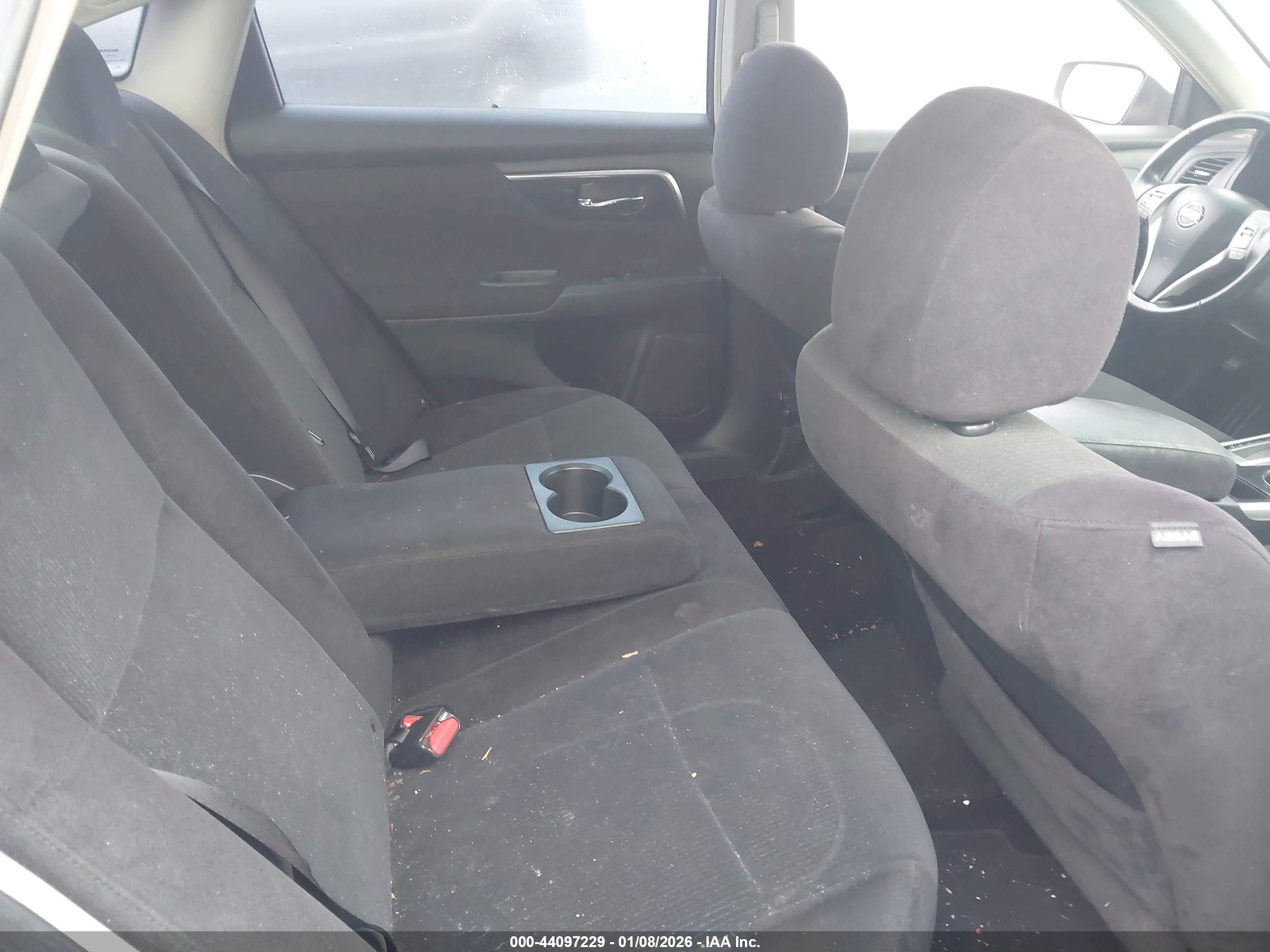 NISSAN ALTIMA image 8