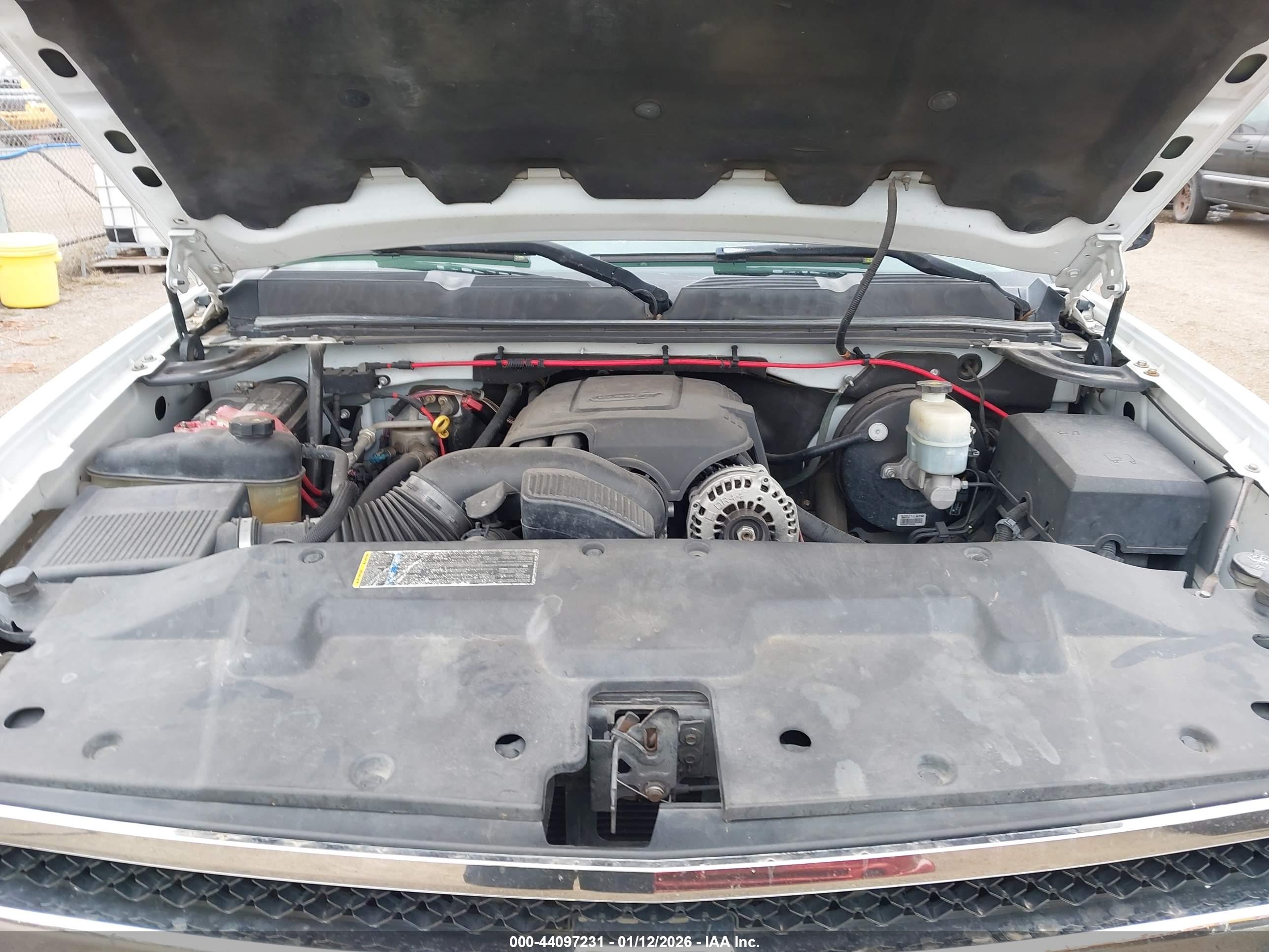 CHEVROLET SILVERADO image 10