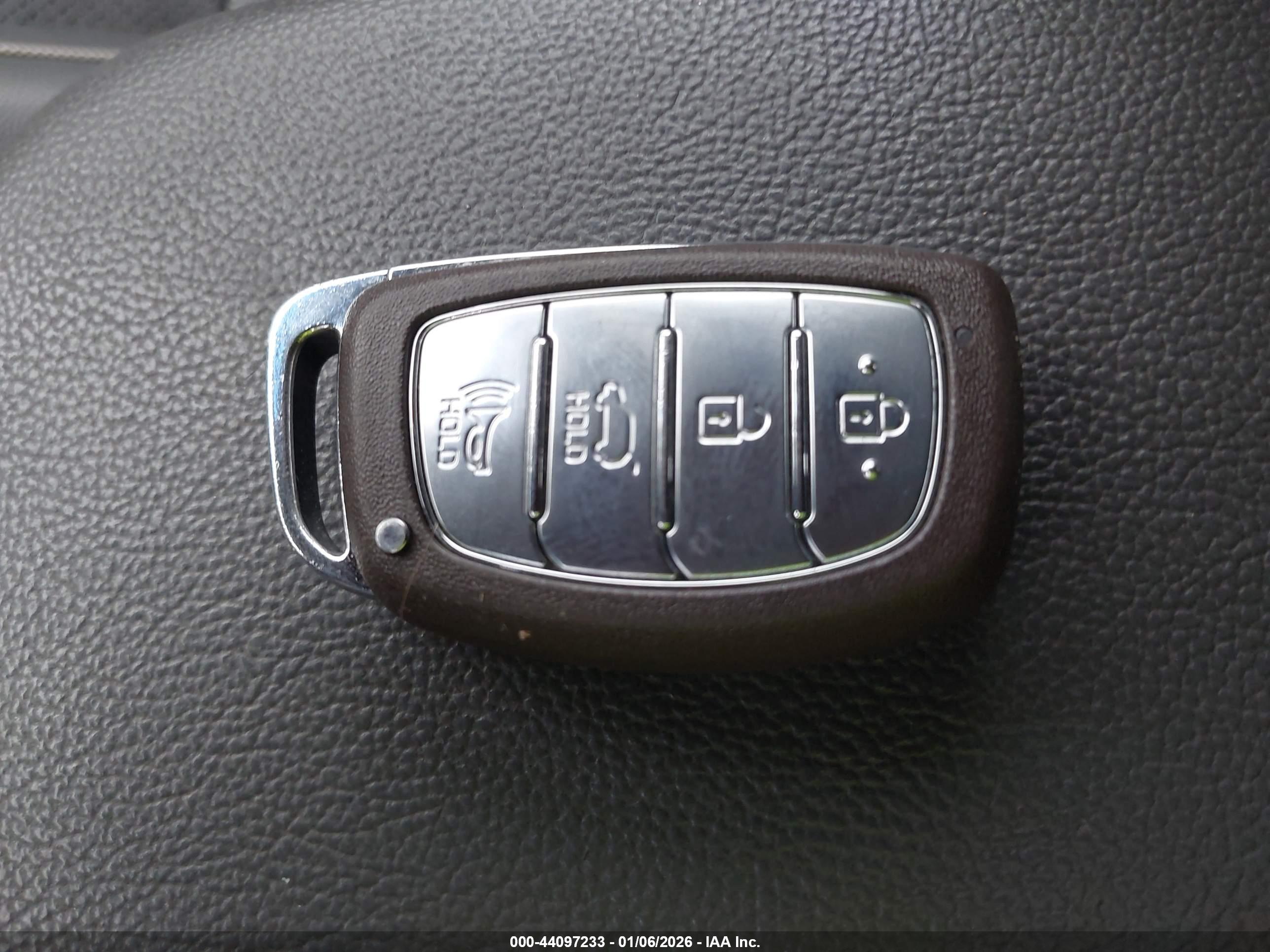 HYUNDAI IONIQ image 11