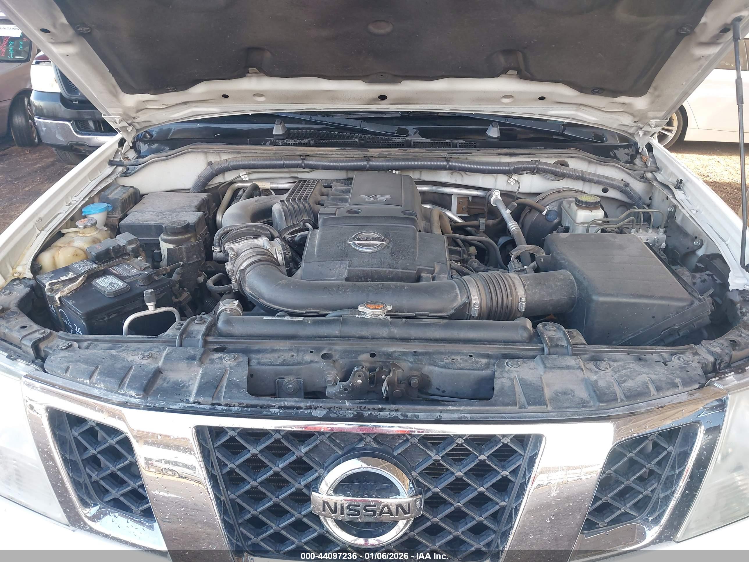 NISSAN FRONTIER image 10