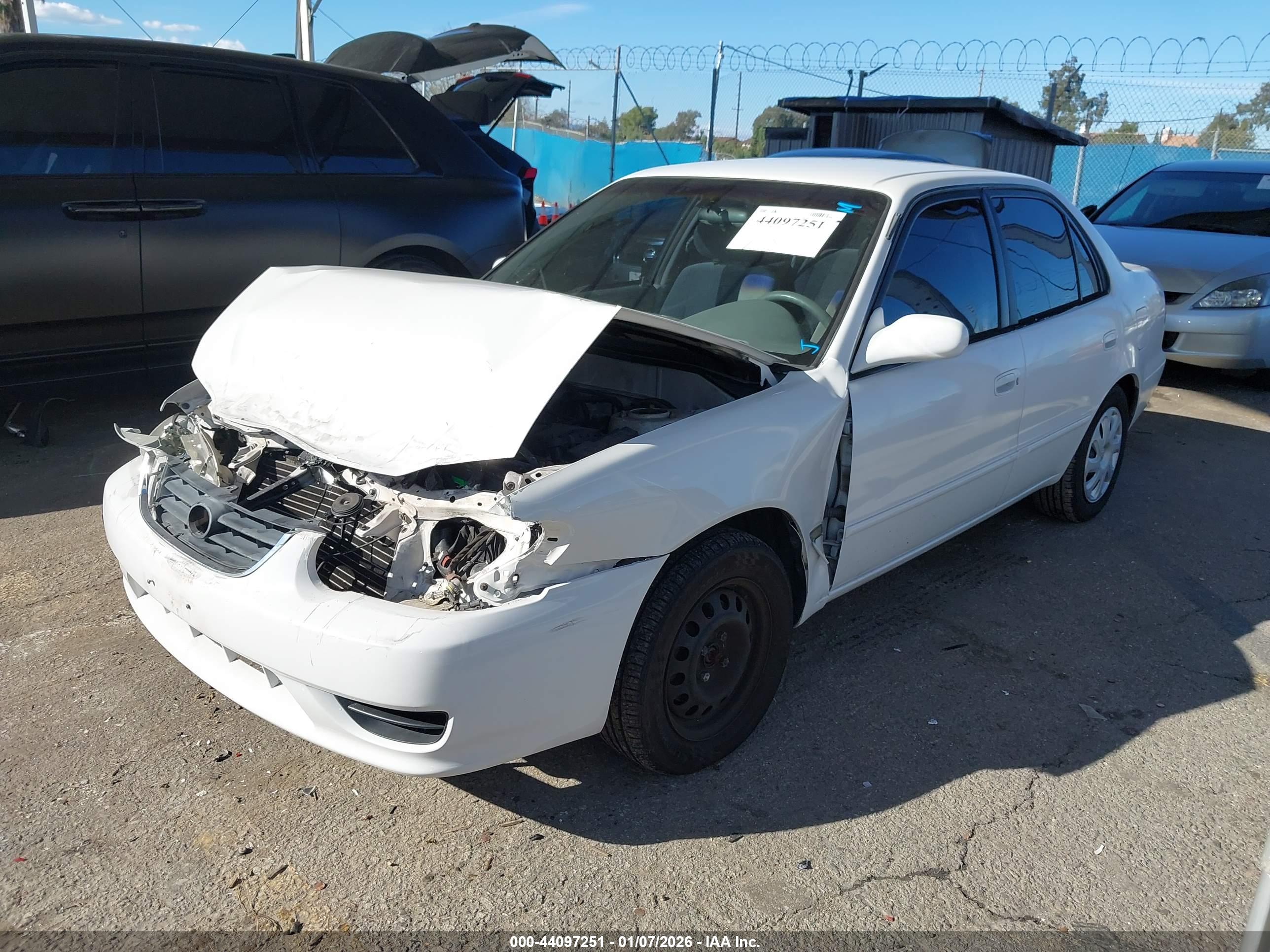 TOYOTA COROLLA image 2