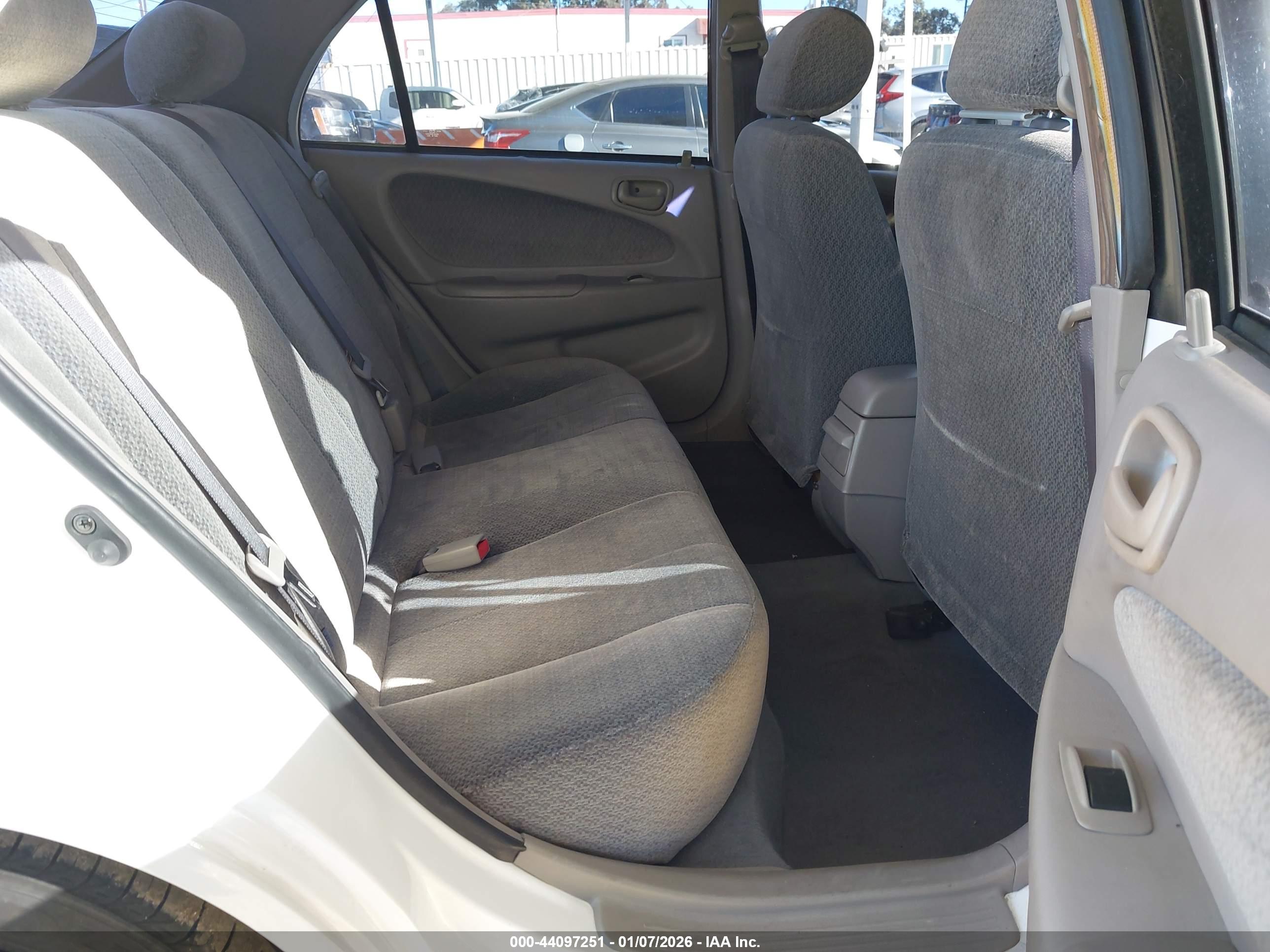 TOYOTA COROLLA image 8