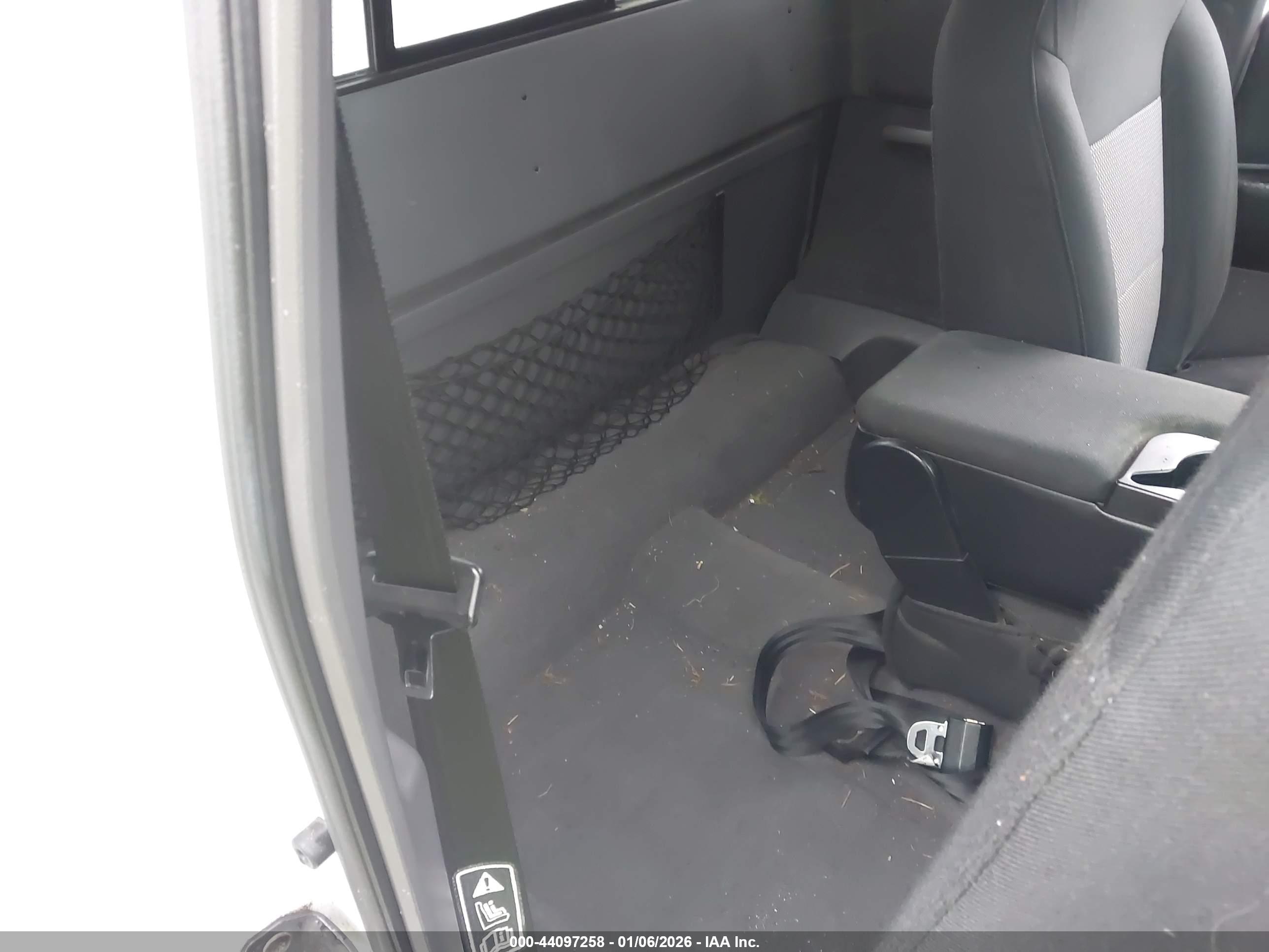 FORD RANGER image 8