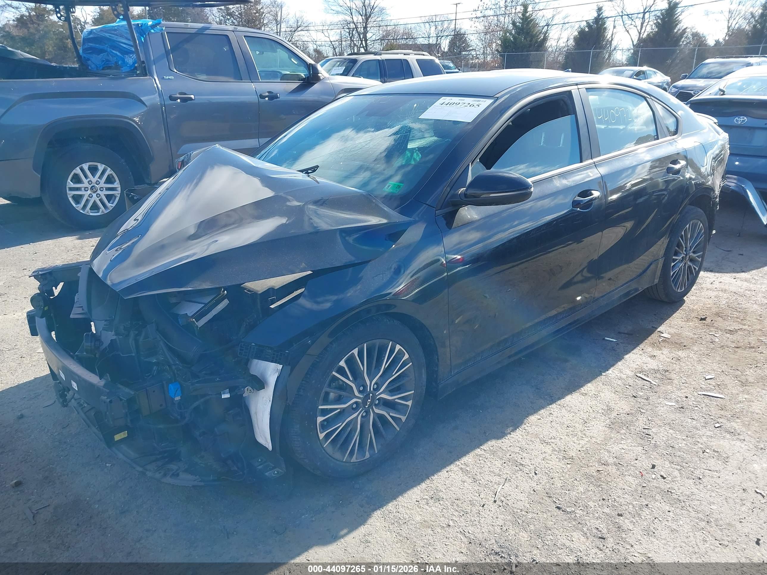 KIA FORTE image 2