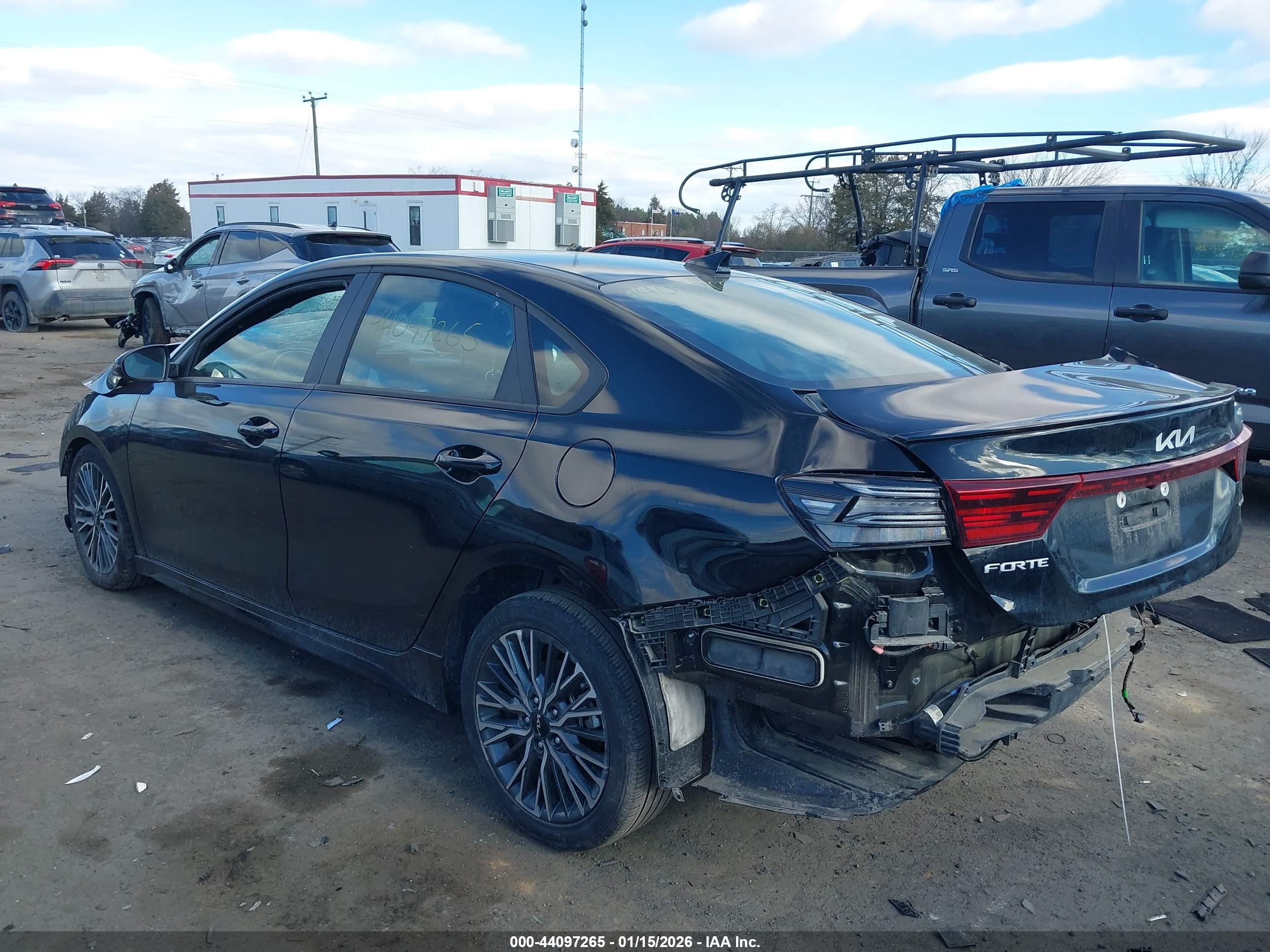 KIA FORTE image 3
