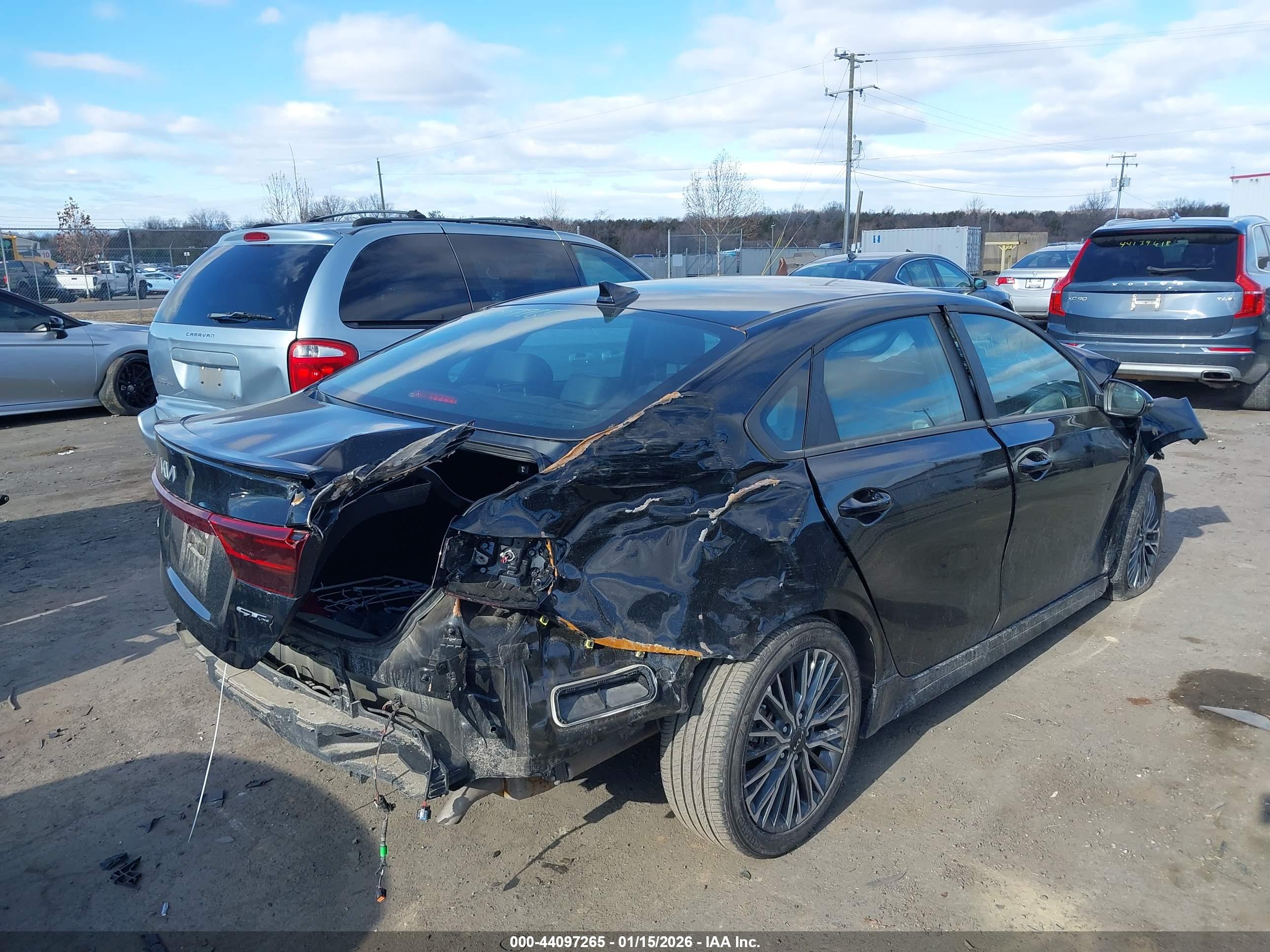 KIA FORTE image 4