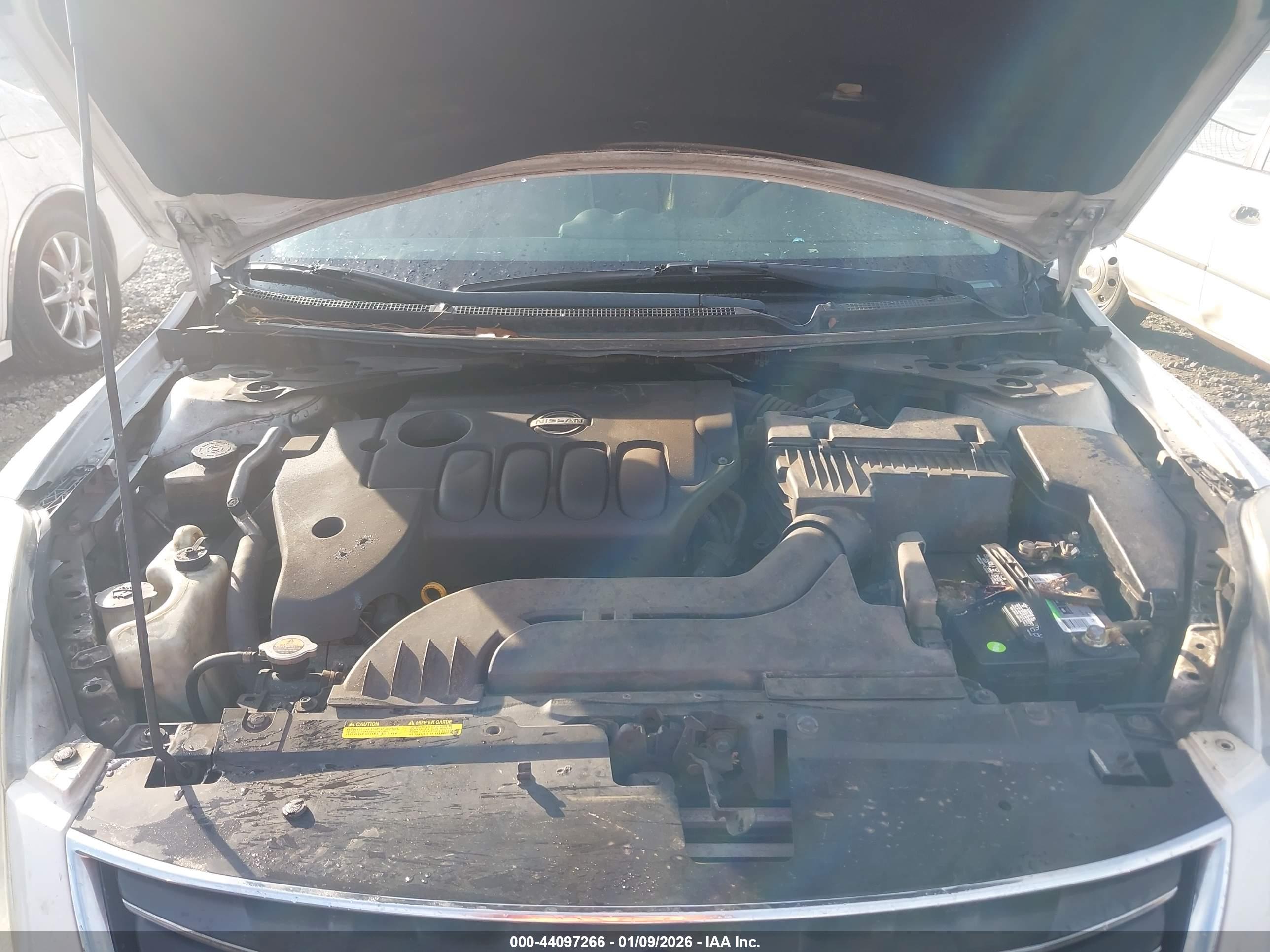 NISSAN ALTIMA image 10
