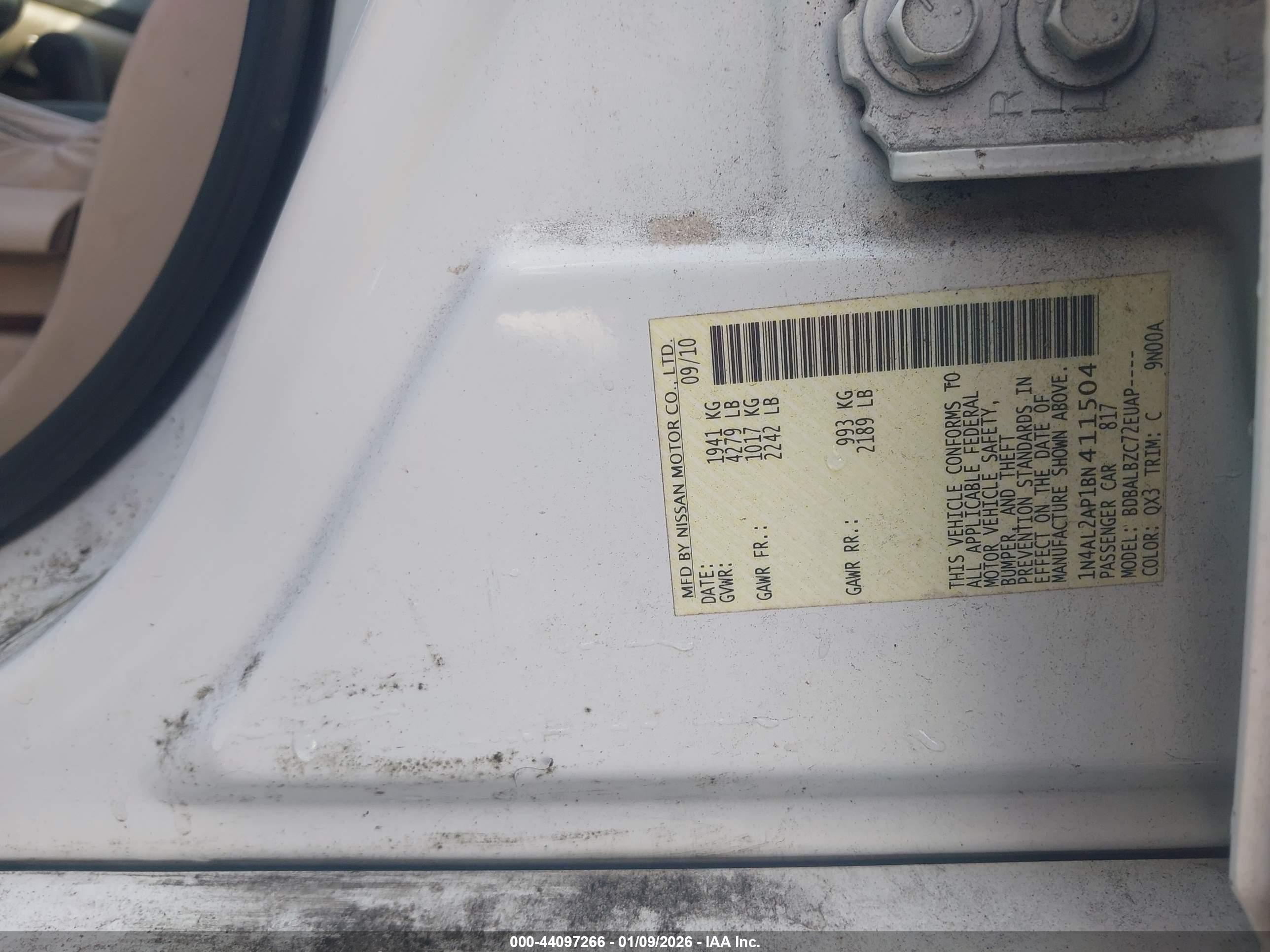 NISSAN ALTIMA image 9