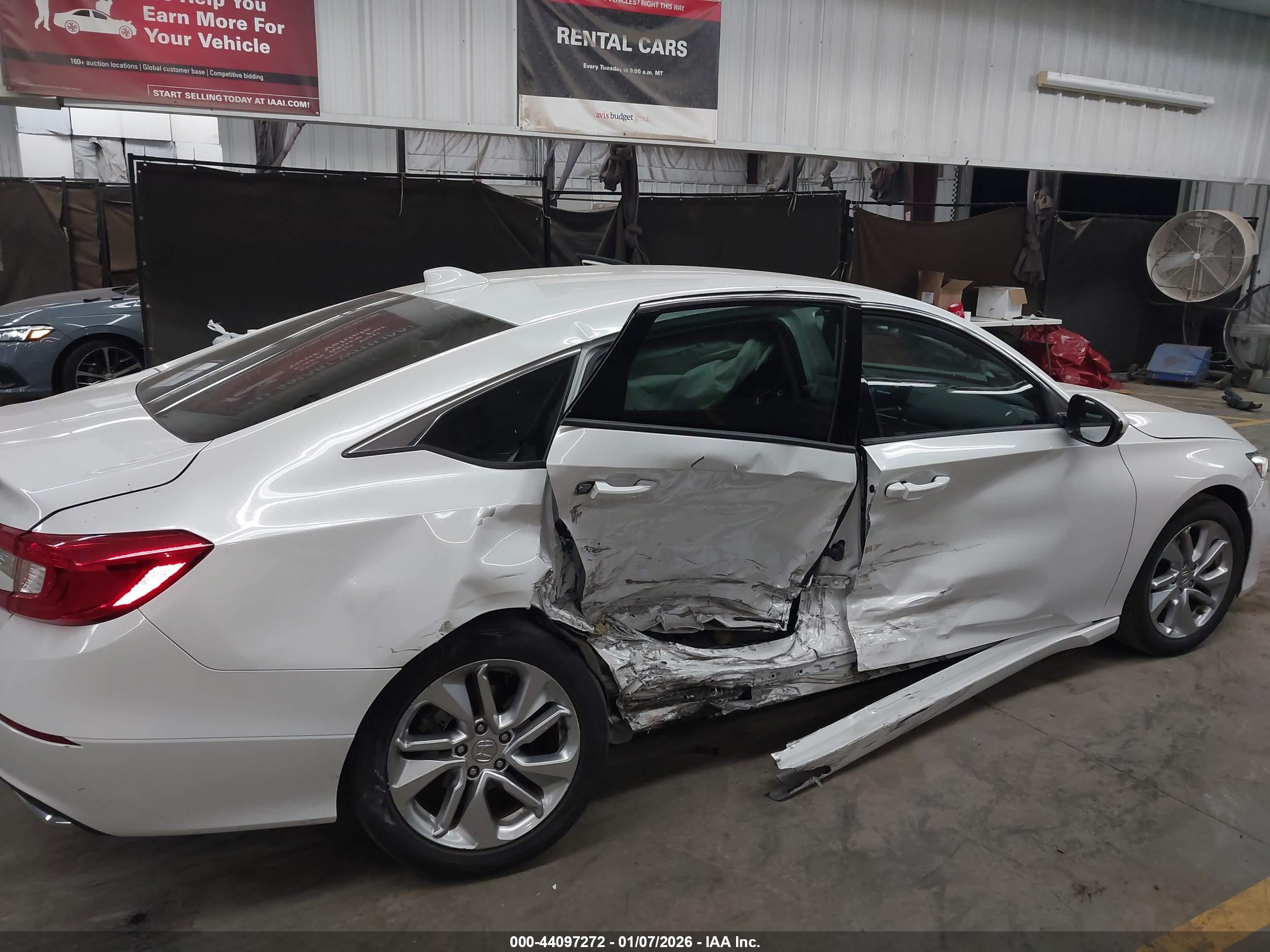 HONDA ACCORD image 6
