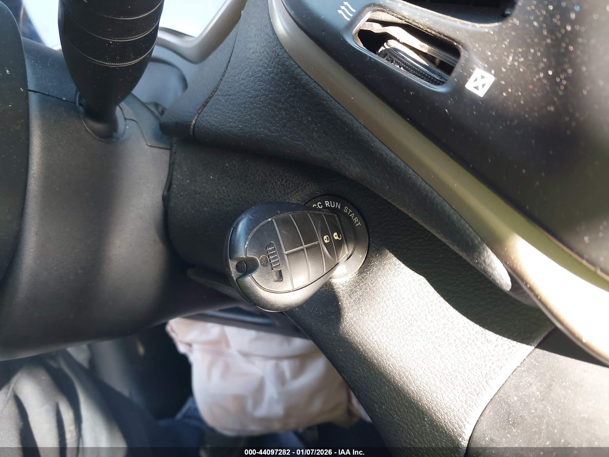 JEEP CHEROKEE image 11