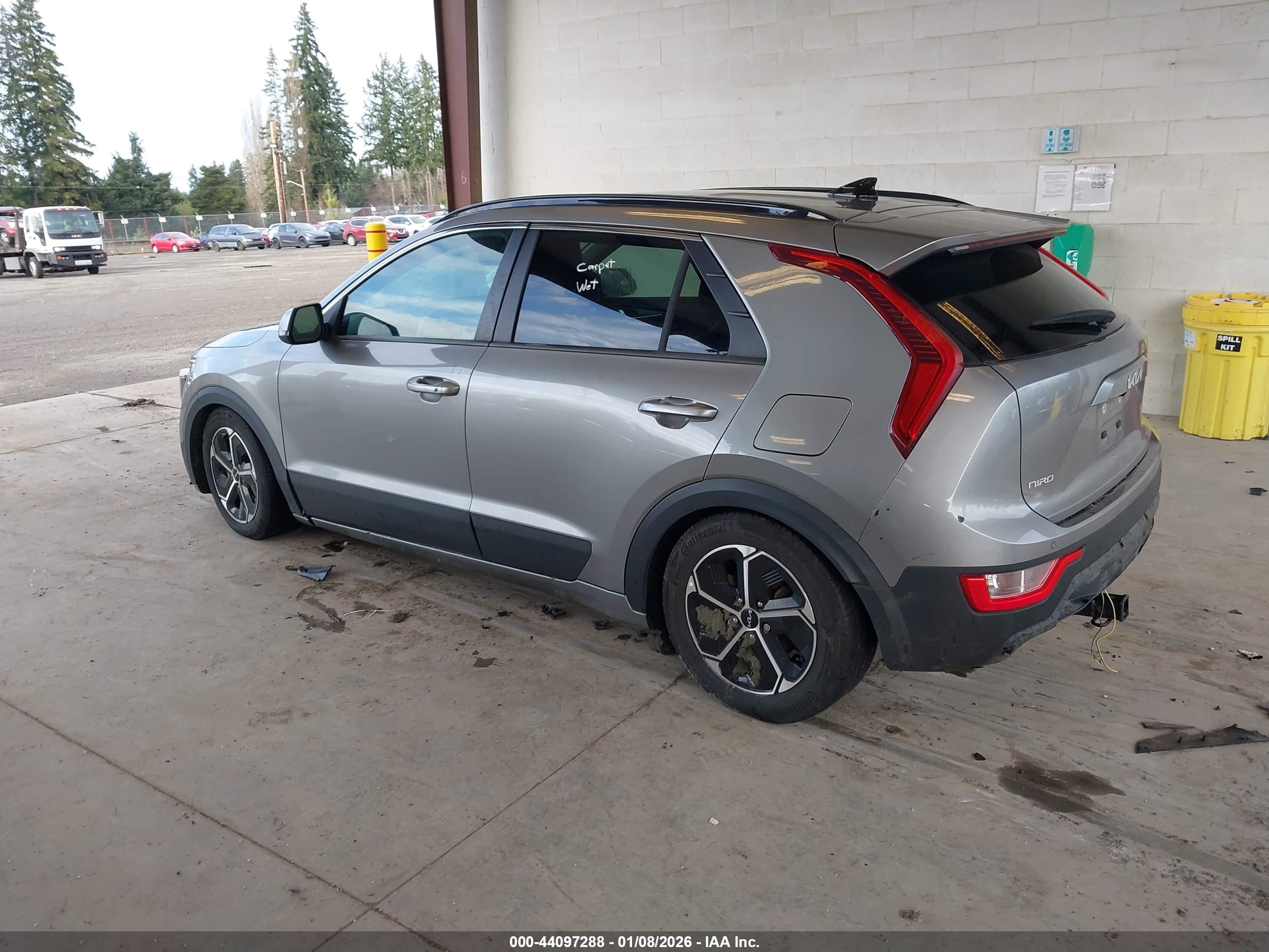 KIA NIRO image 3