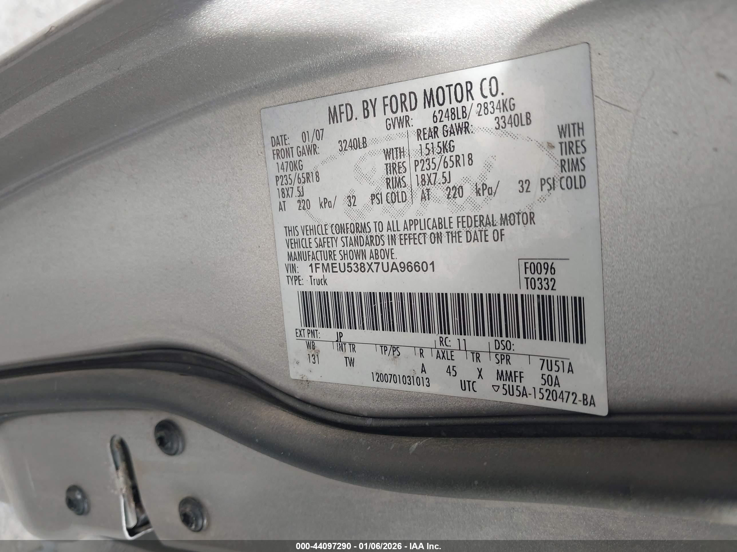 FORD EXPLORER image 9