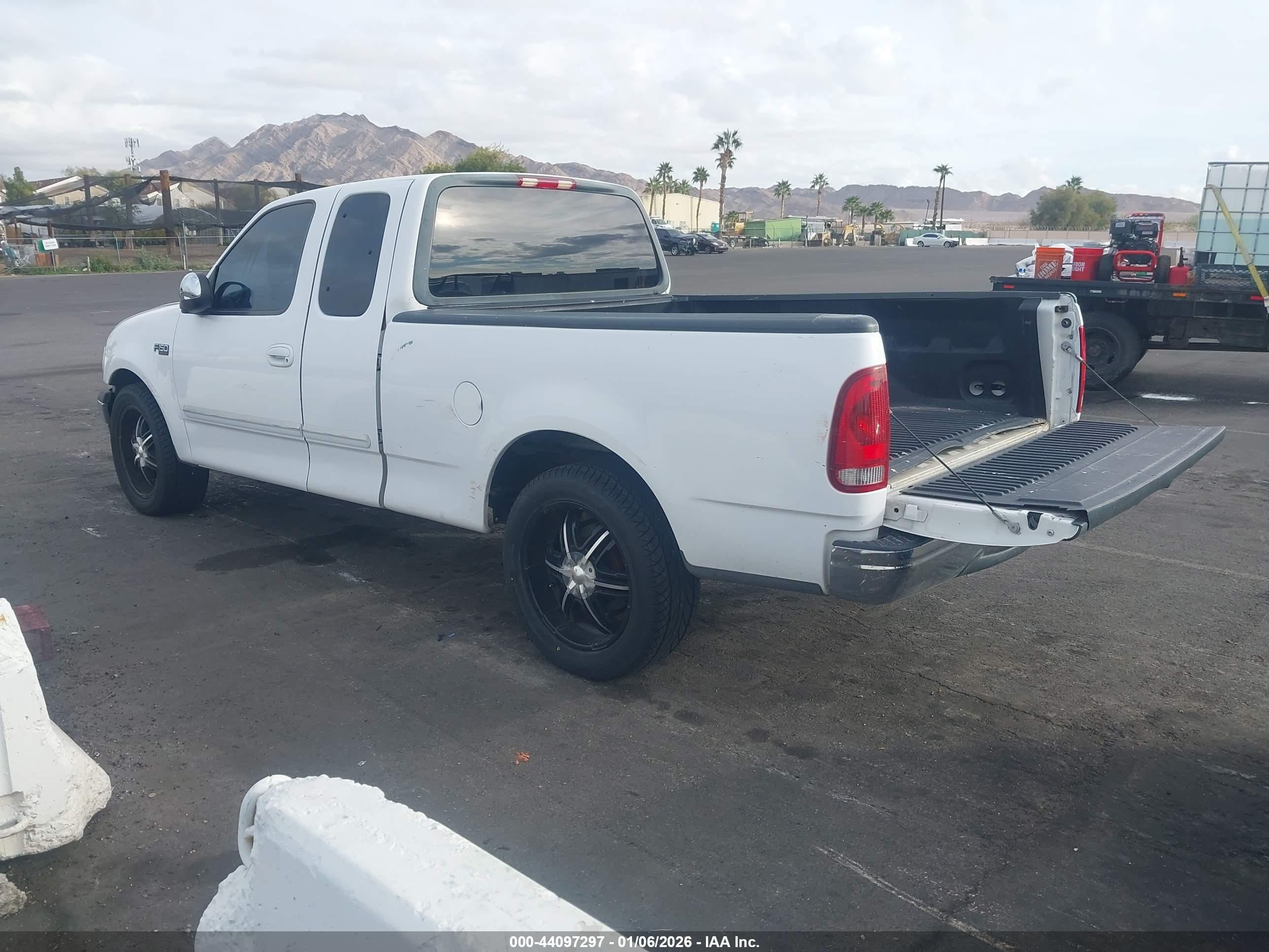 FORD F-150 image 3