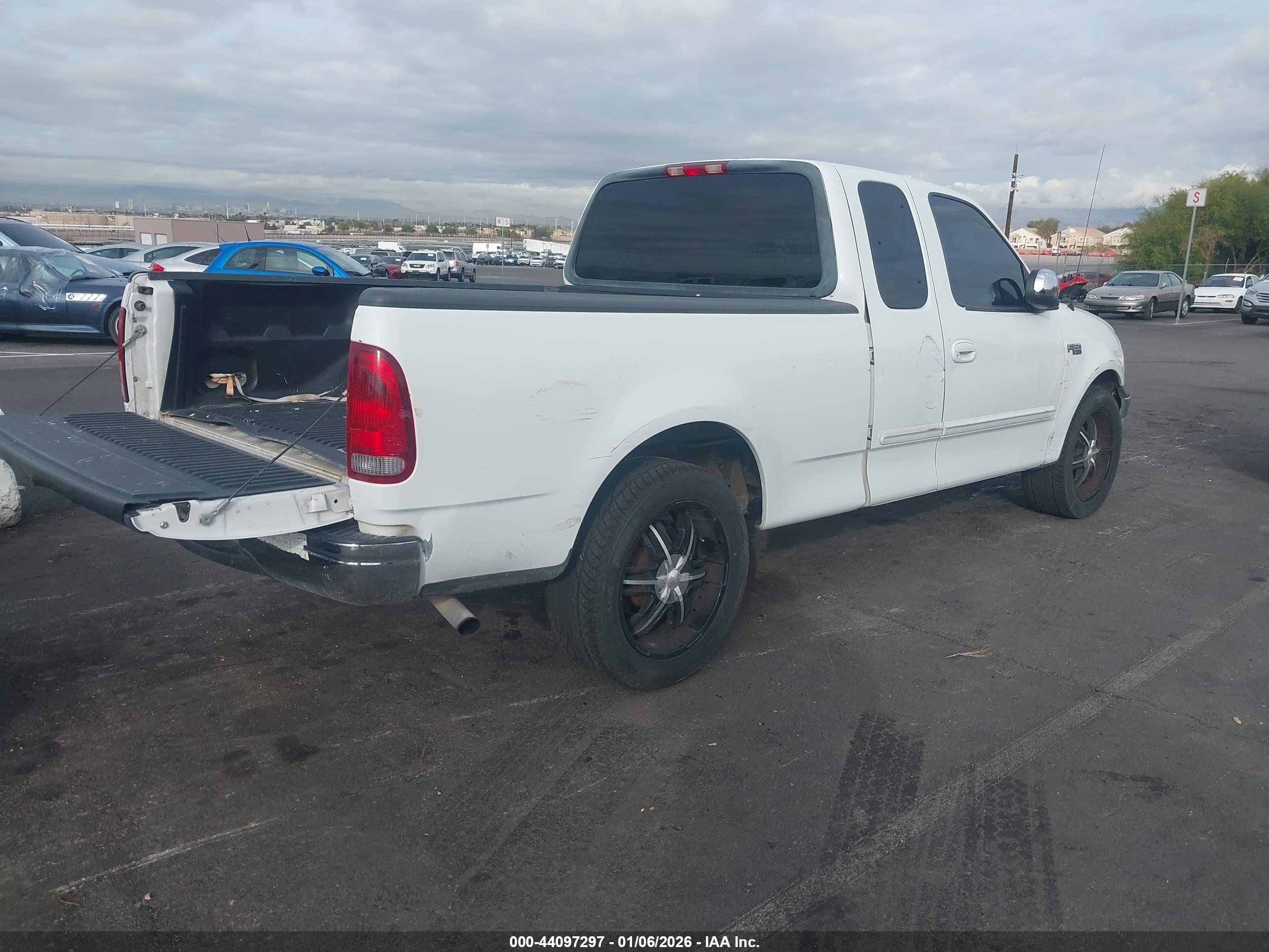 FORD F-150 image 4