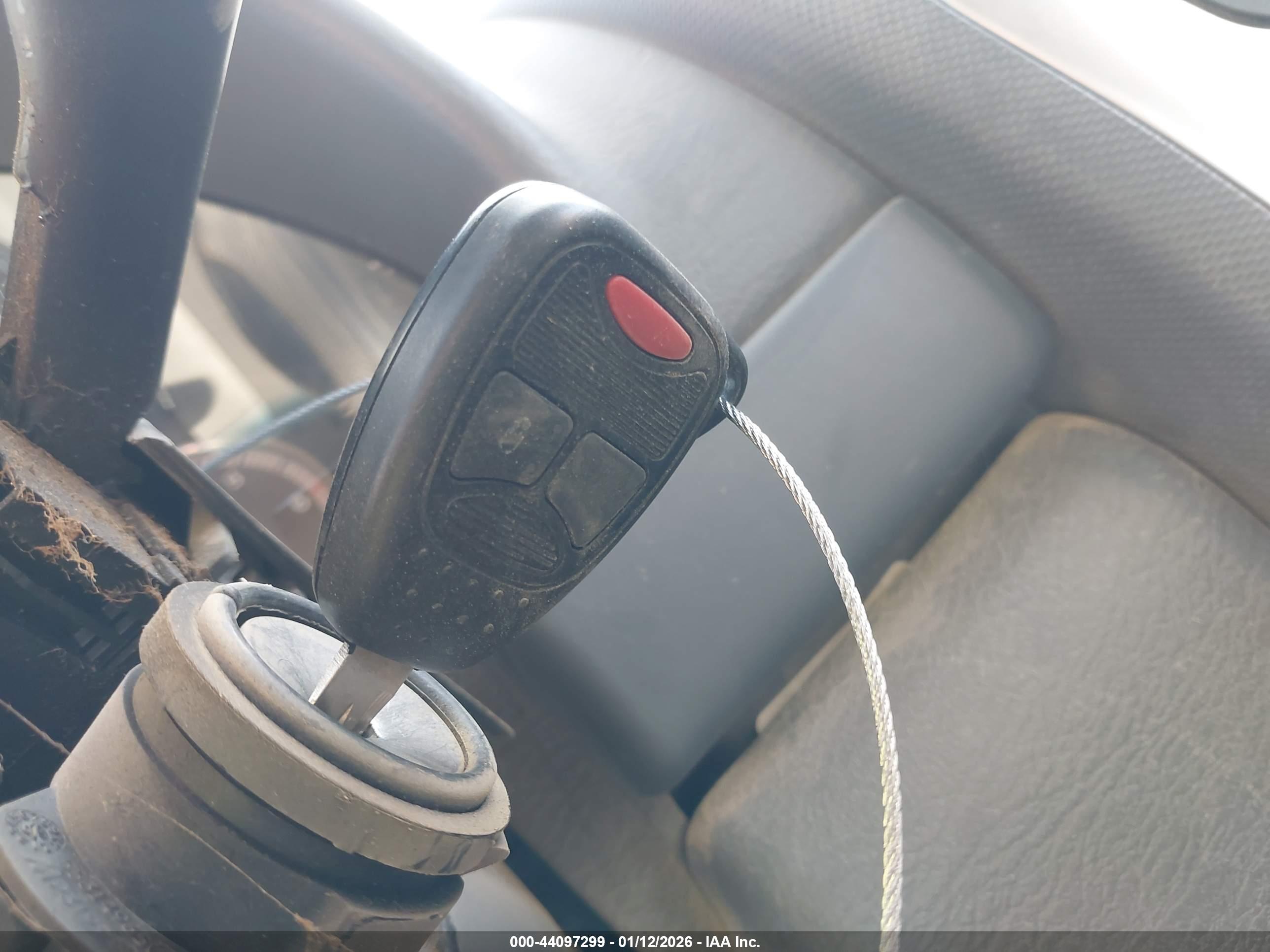 JEEP LIBERTY image 11