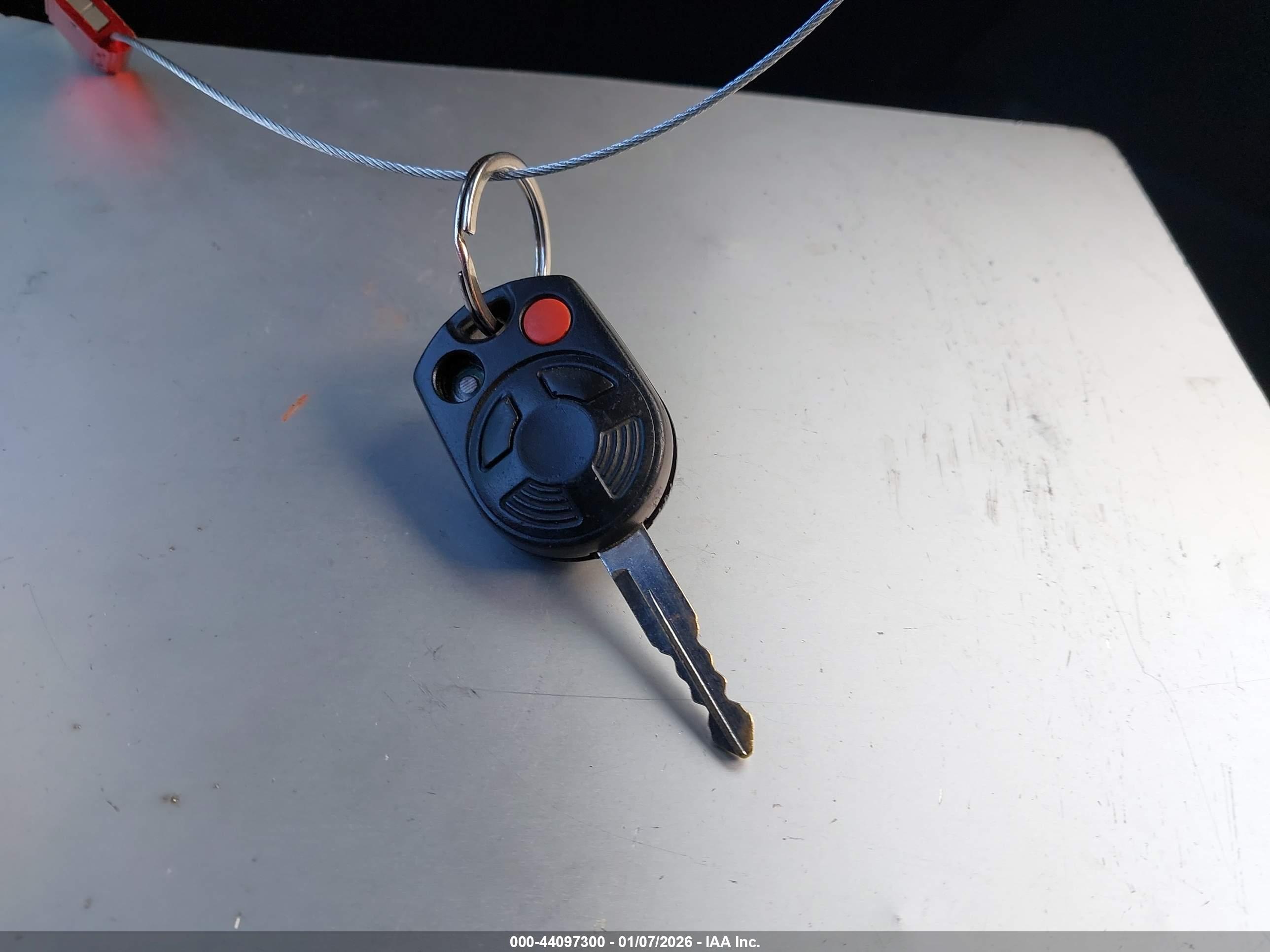 FORD FUSION image 11