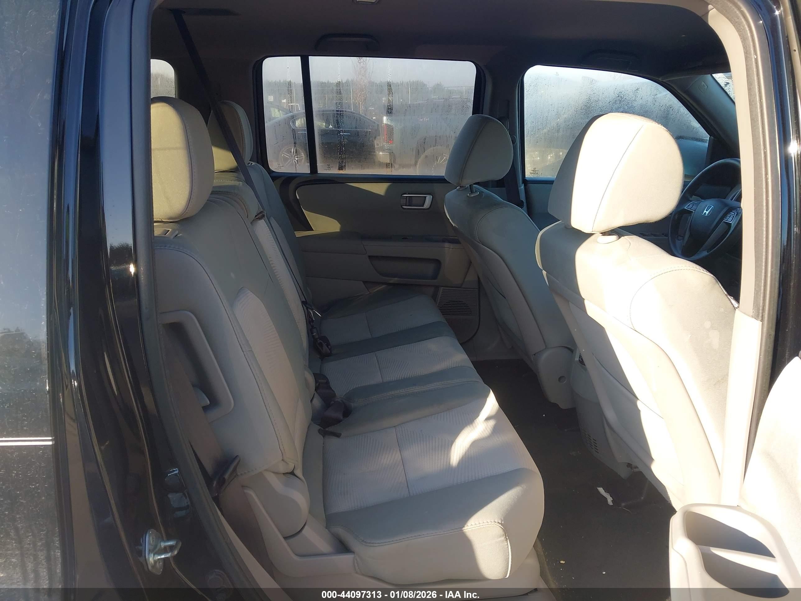 HONDA PILOT image 8